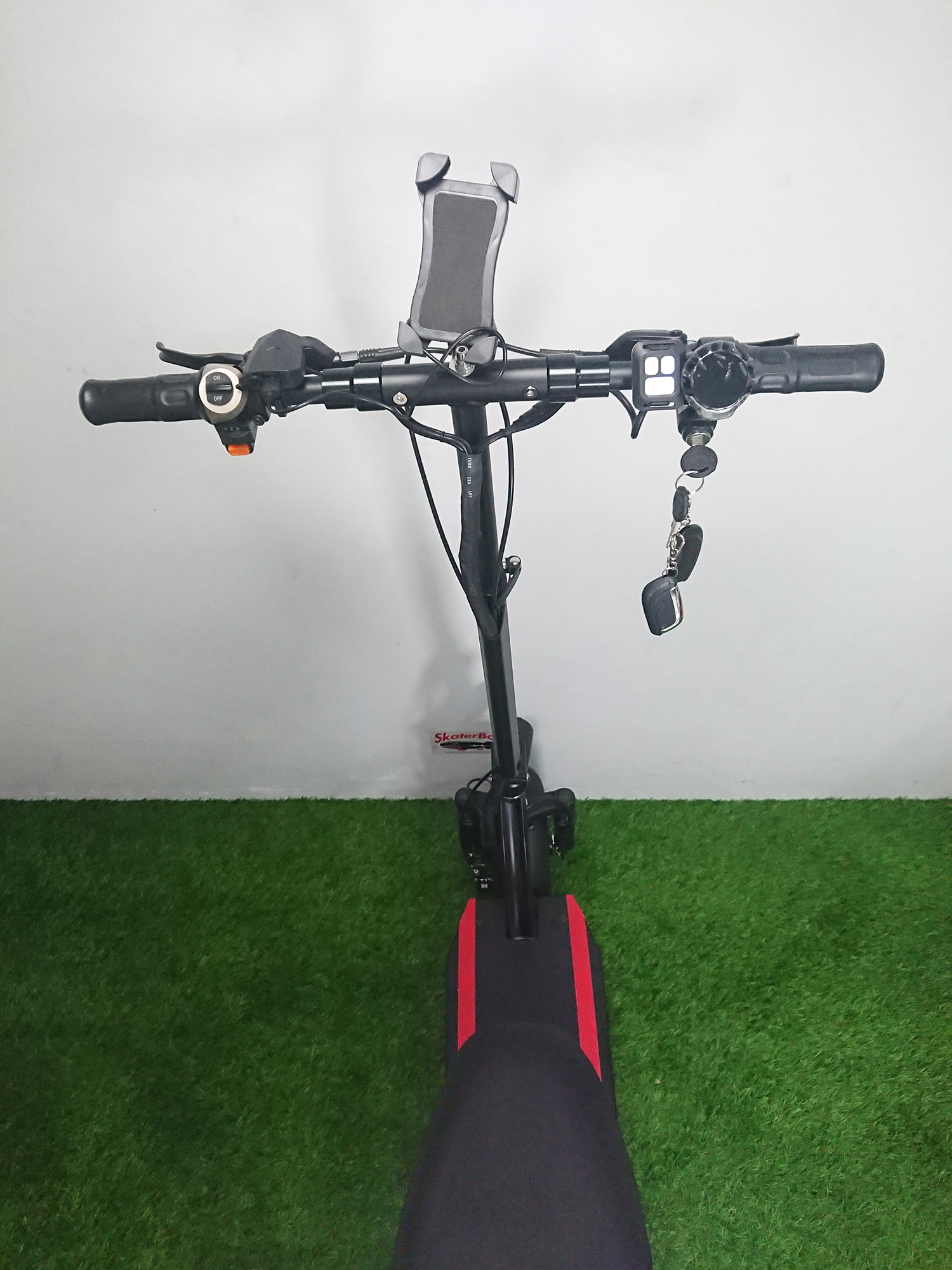 [0601] สกู็ตเตอร์ไฟฟ้า รุ่น BigScoot ล้อ 11 นิ้ว แบตเตอรี่ 60V ใช้เดินทางจริงจัง ฟังก์ชั่นเพียบ Electric scooter