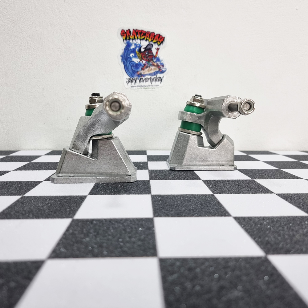 [0306] Surf truck บุชชิ่ง วู๊ดดี้ 6.25 นิ้ว สูง 3.5นิ้ว