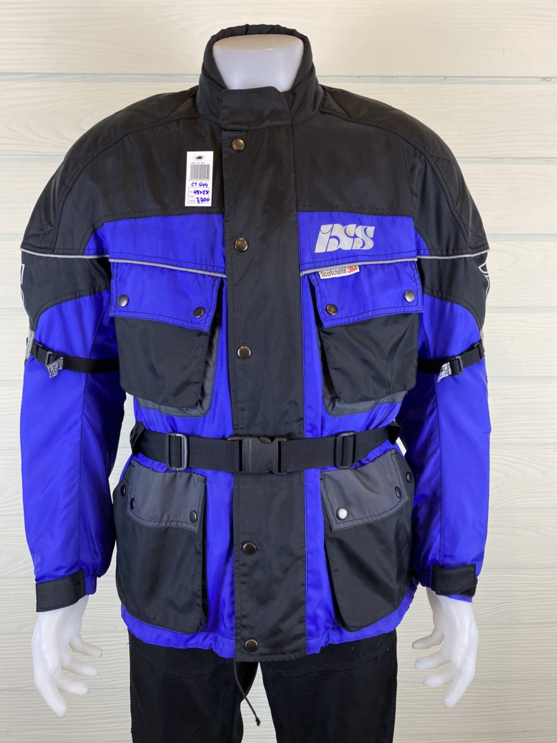 เสื้อขี่มอเตอร์ไซด์( มือสอง) CT 644 : อก 48" ยาว 28" IXS