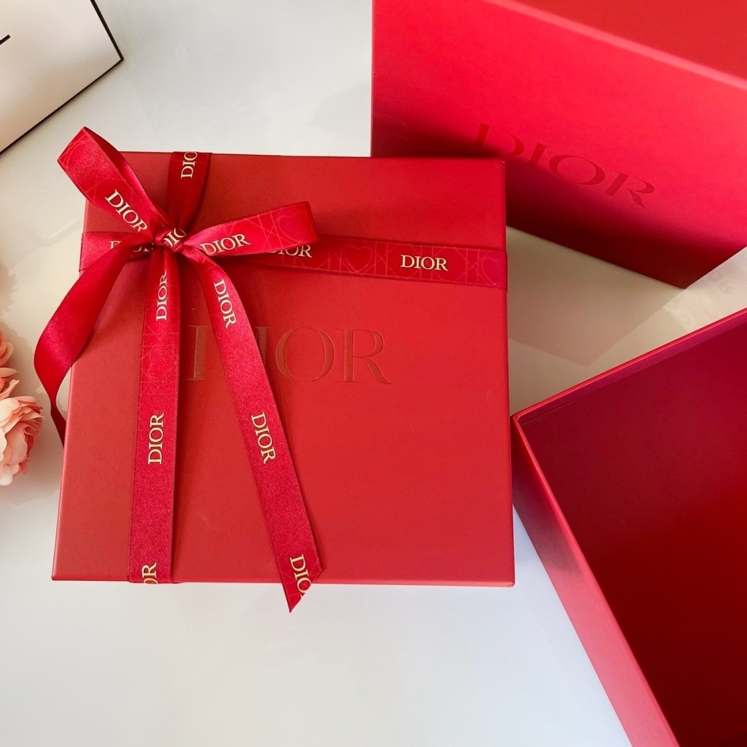 กล่องของขวัญ Dior Chinese New Year Box Limited Collection