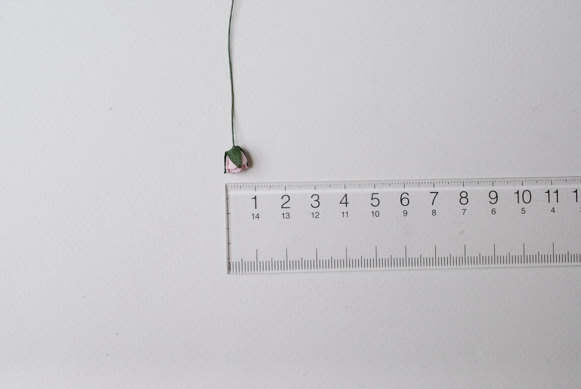 ดอกไม้กระดาษสา ดอกไม้กระดาษสา จตุจักร งานประดิษฐ์ ดอกไม้ทำข้อมือเพื่อนเจ้าสาว แต่งงาน, ดอกกุหลาบตูม 50 ดอก สีชมพู ขนาด 0.8x 0.8 cm. paper flowers, budding roses flower 0.8 x0.8 cm. 50 pieces.pink color