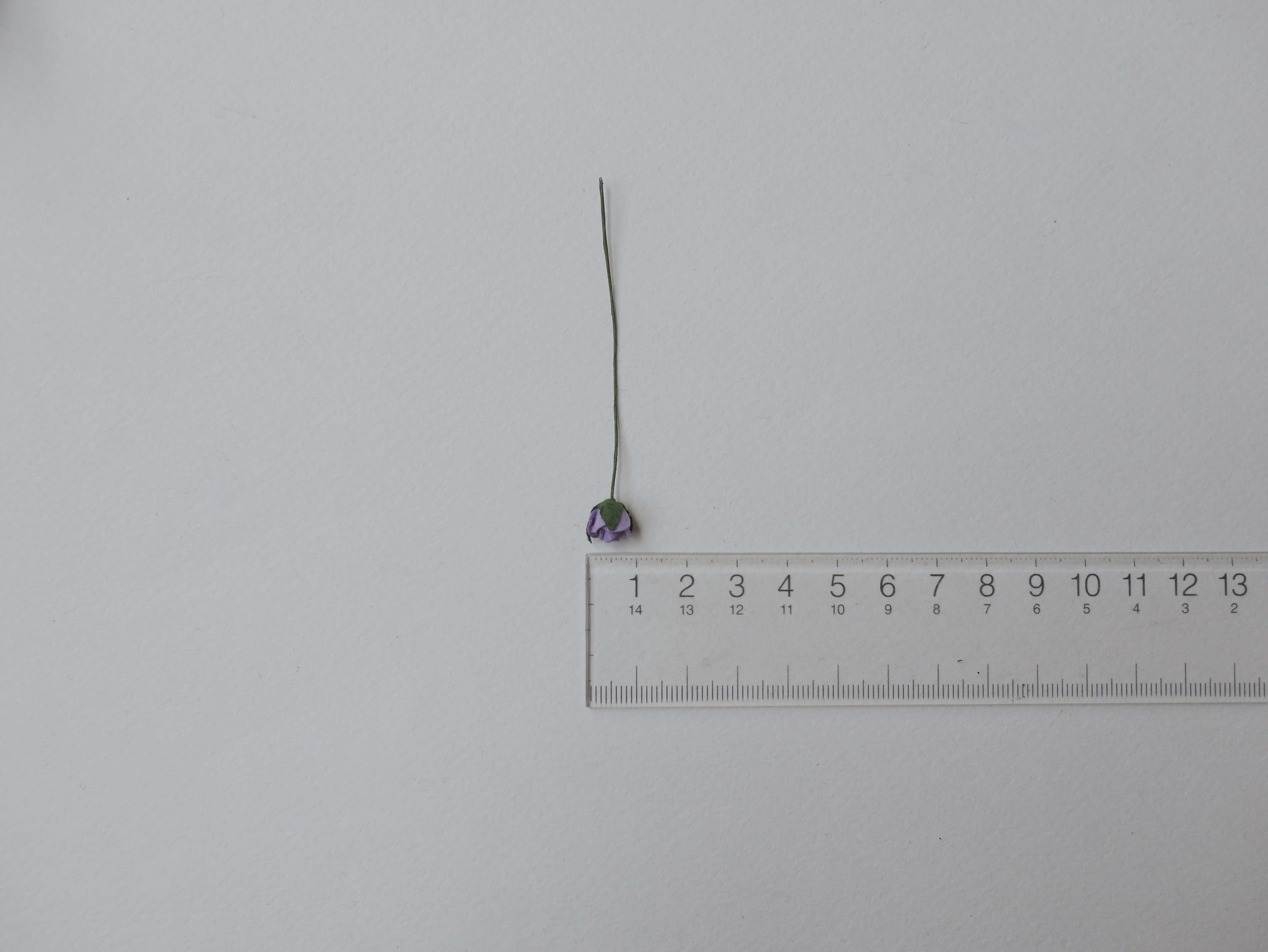 ดอกไม้กระดาษสา ดอกไม้กระดาษสา จตุจักร งานประดิษฐ์ ดอกไม้ทำข้อมือเพื่อนเจ้าสาว แต่งงาน, ดอกกุหลาบตูม 50 ดอก สีม่วง ขนาด 0.8x 0.8 cm. paper flowers, budding roses flower 0.8 x0.8 cm. 50 pieces. purple color