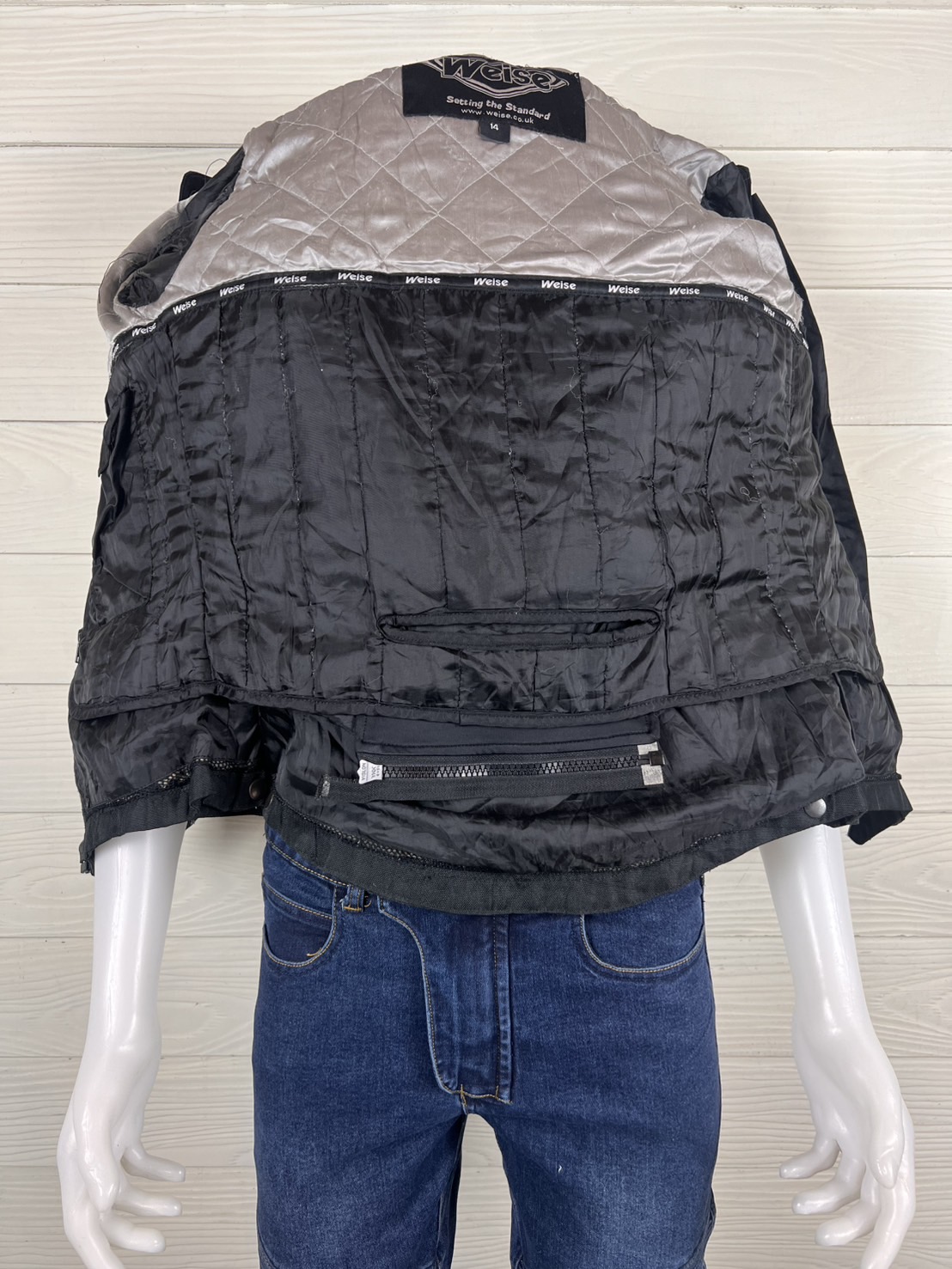 เสื้อขี่มอเตอร์ไซด์( มือสอง) CTA 596 : อก 40-42" ยาว 26" (M) Weise