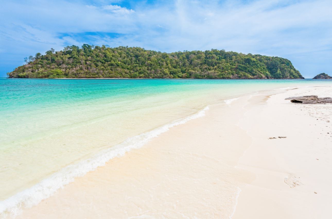 ทัวร์เกาะรอก