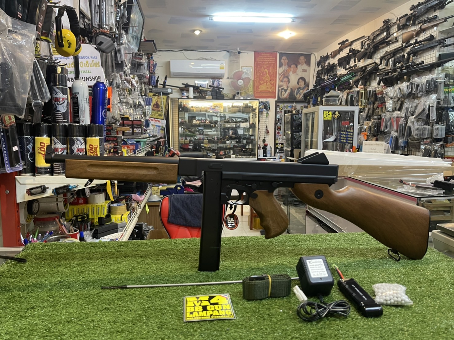 CYMA CM.033 Thompson