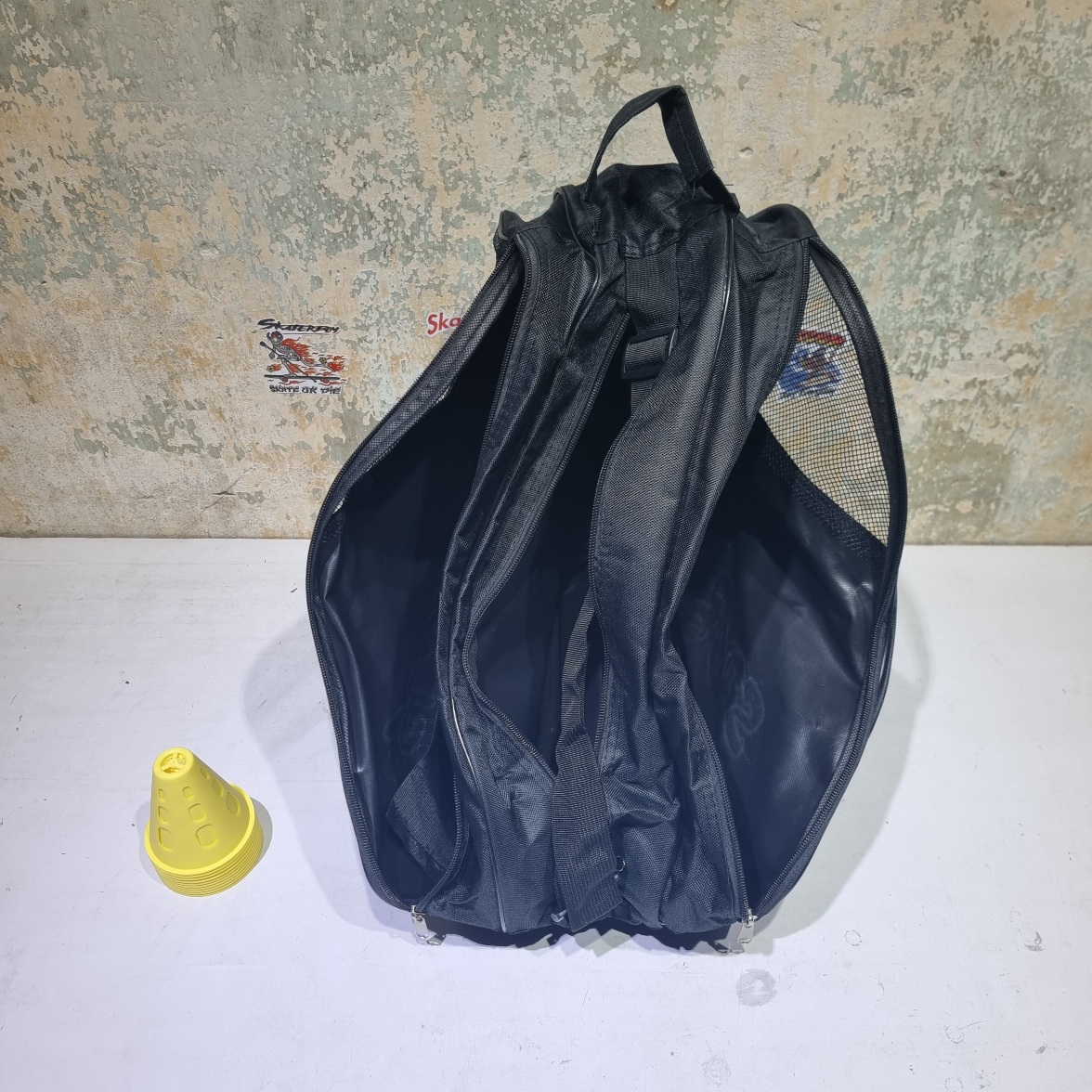 [0319] กระเป๋า รองเท้าสเก็ต 3ช่อง สำหรับ โรลเลอสเก็ต อินลายสเก็ต roller inline skate bag