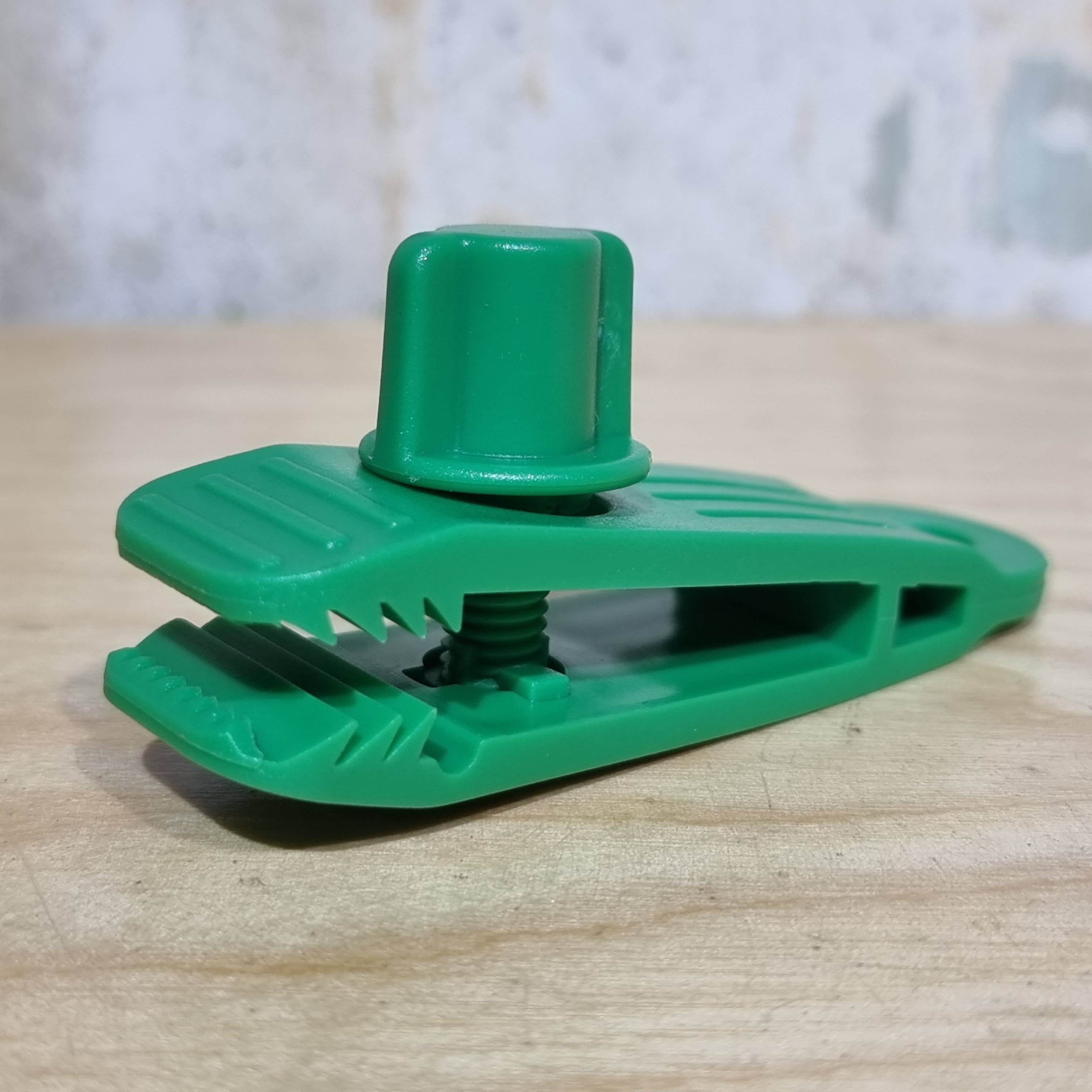 [1200] คลิปหนีบ หลังคาเต็นท์ ฟลายชีท ยึดกับสมอบก เพิ่มความมั่นคง กันกระพือ ที่ลมแรง