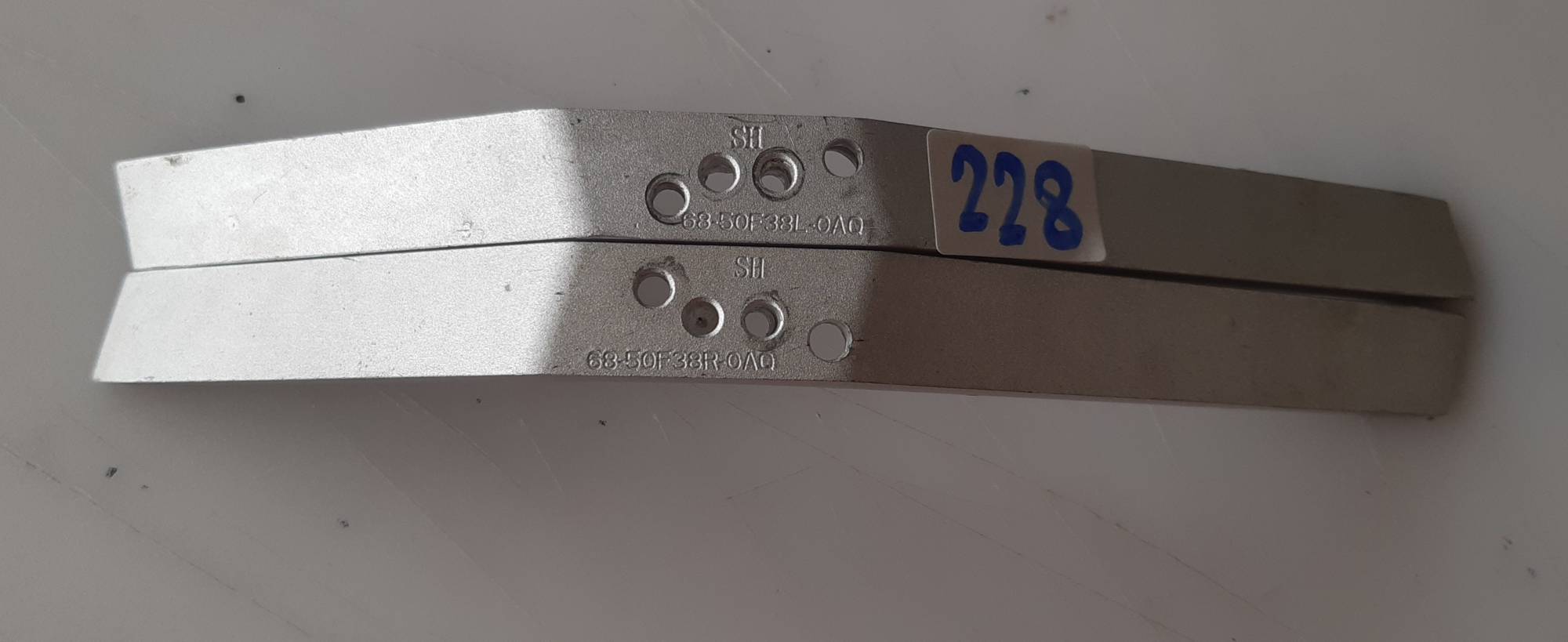 อันที่ 228 ขาทีวี HAIER LE58K6500 68-50F38L-0A0