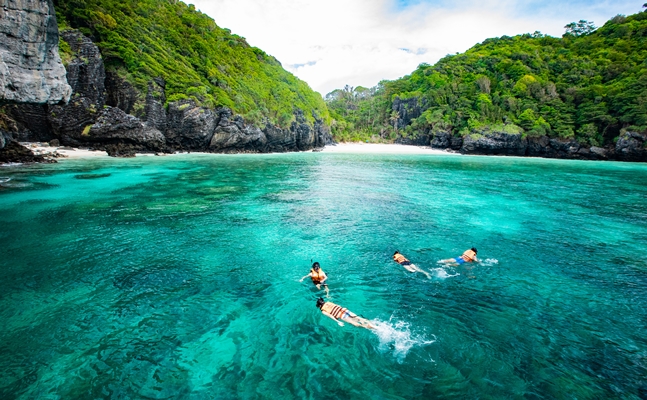 อันดับ 1 ทัวร์เกาะพีพี อ่าวมาหยา อ่าวปิเละ เกาะไข่ เรือสปีดโบ๊ท Phi Phi Island Khai Island - Maya Bay - Pileh Lagoon
