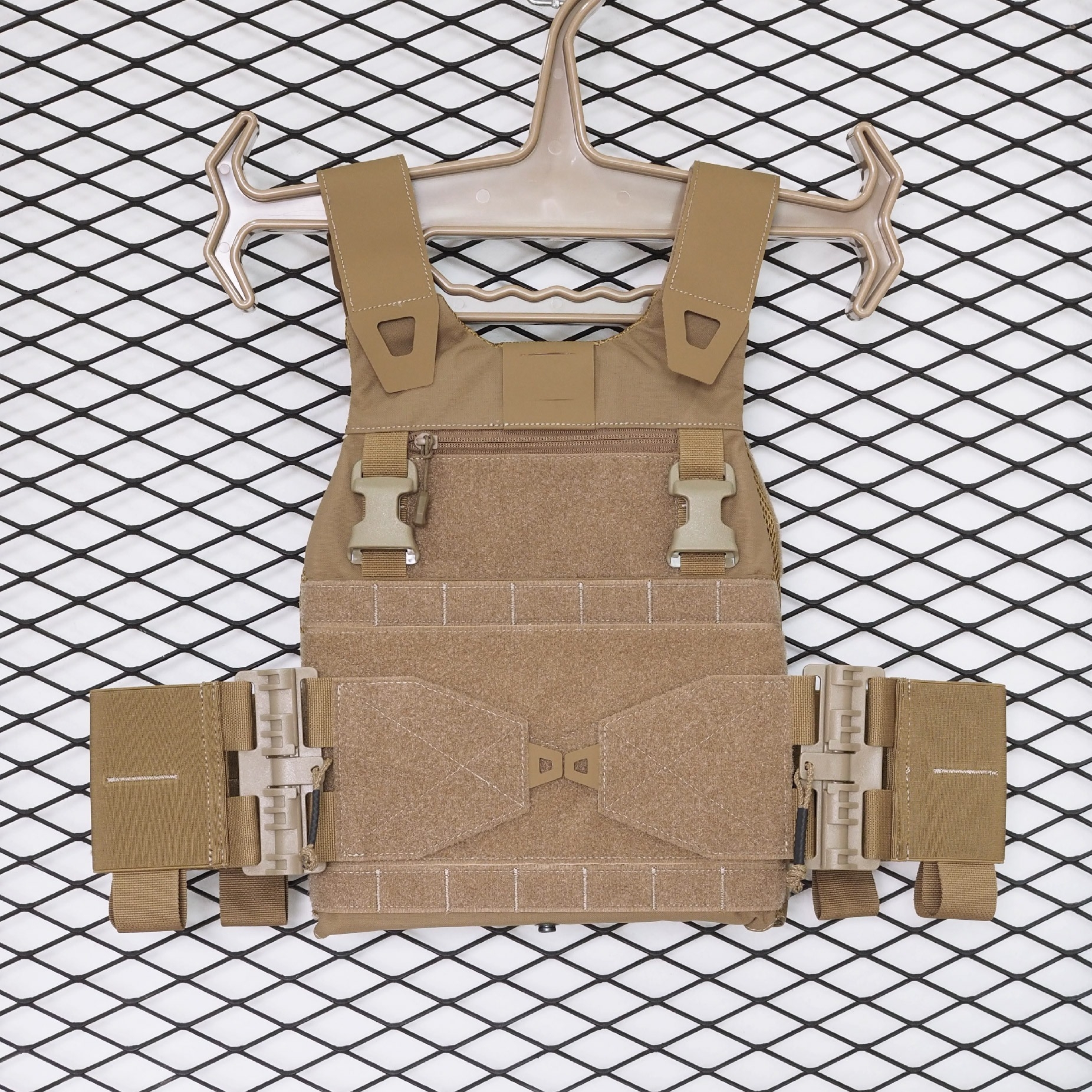 เสื้อเกราะ FCSK 2.0 AFG ( AFG FCSK 2.0 plate carrier ) [ AFG-VT15] (K1500) #สีพื้น