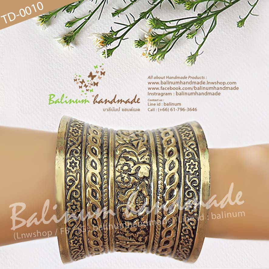 Golden Bohemian bangle กำไลทองรมดำ สไตล์โบฮีเมียน สวมใส่ง่าย เพราะเป็นแบบง้าง ทอง (Gold)