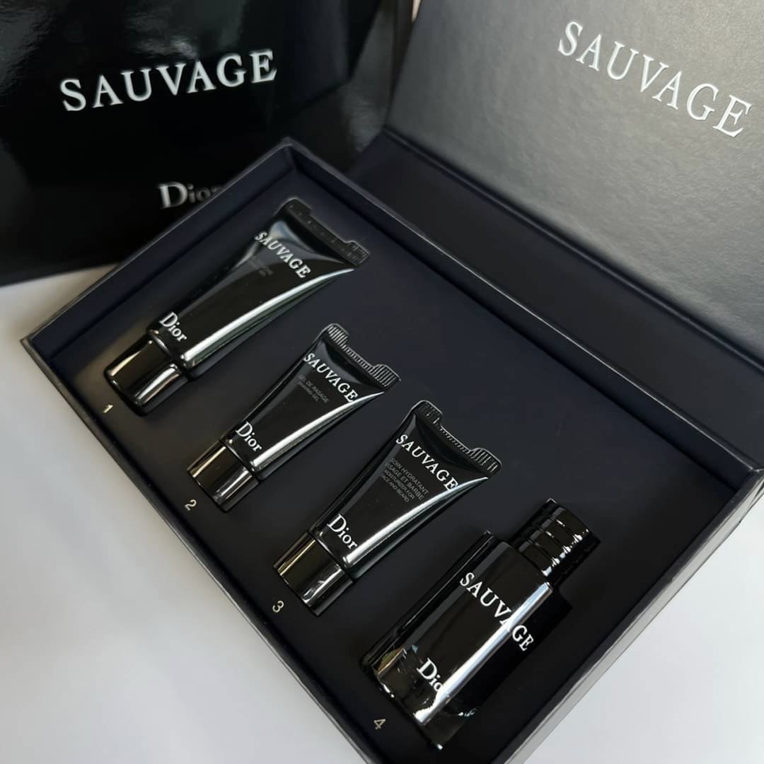 เซ็ทน้ำหอมจิ๋ว Dior Sauvage The Ritual Miniature Set