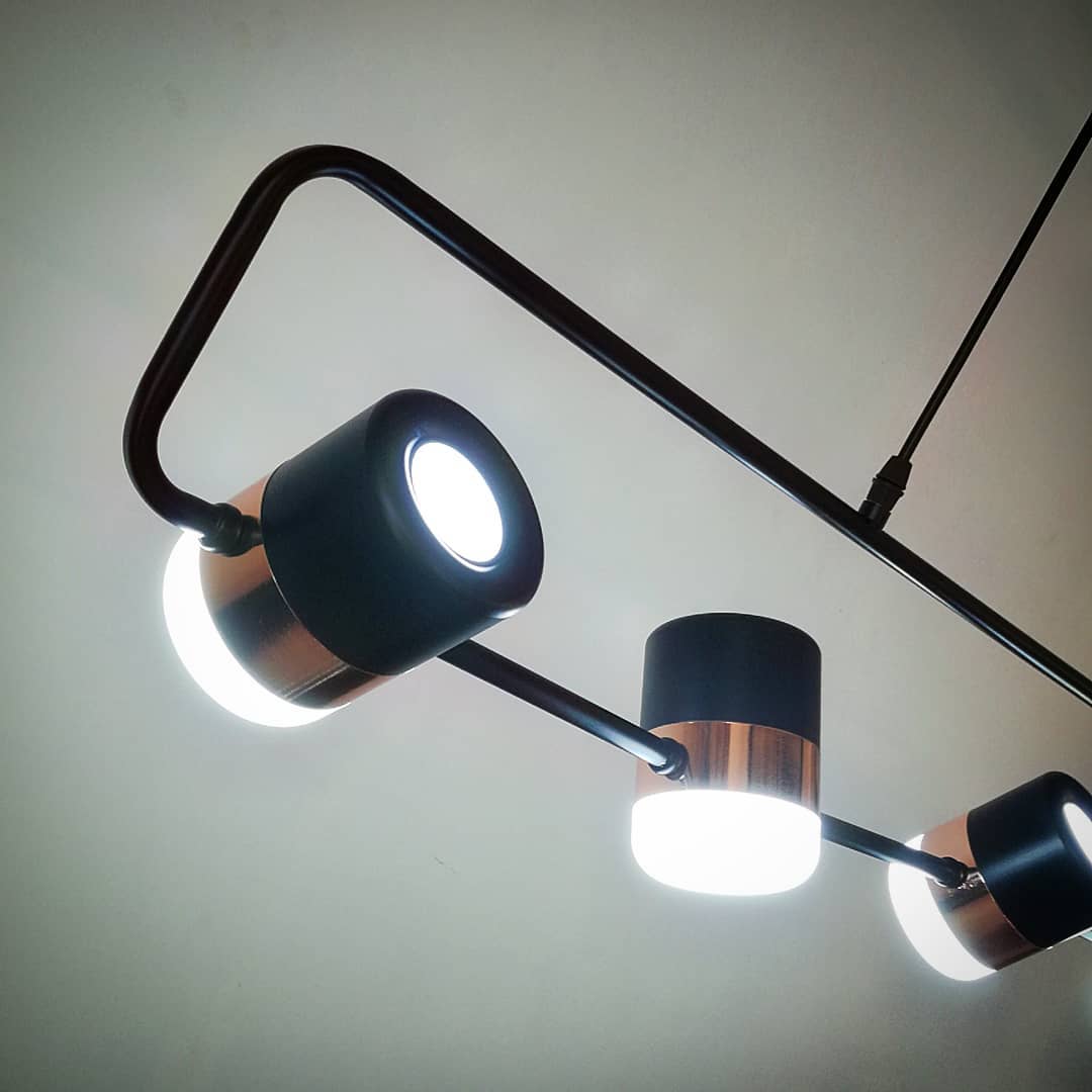 โคมไฟแขวน X1017/6 เส้นเรียบสวย หลอดปรับแสงได้ 6 ดวง