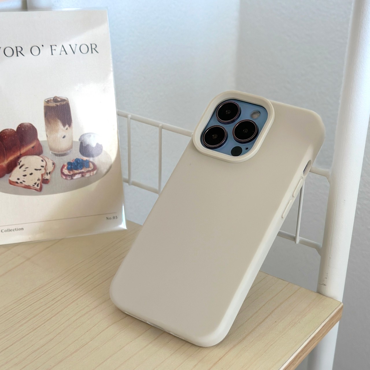 Silicone premium Case v.2 (cream colors)