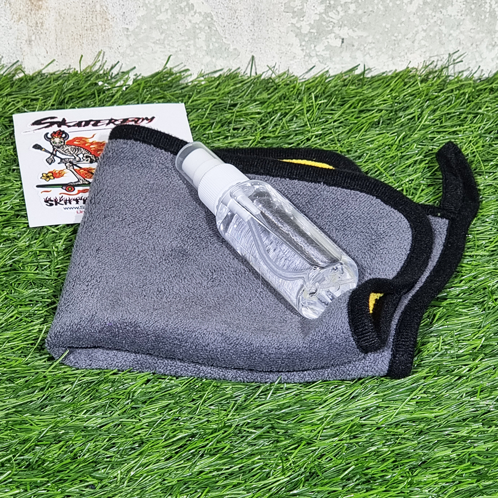 [0320] สเปรย์ กันฝุ่น กันน้ำ เกาะกระดาษทราย ฉีดให้ทั่วแล้วซับให้แห้ง พร้อมใช้งาน แถมผ้าเช็ด