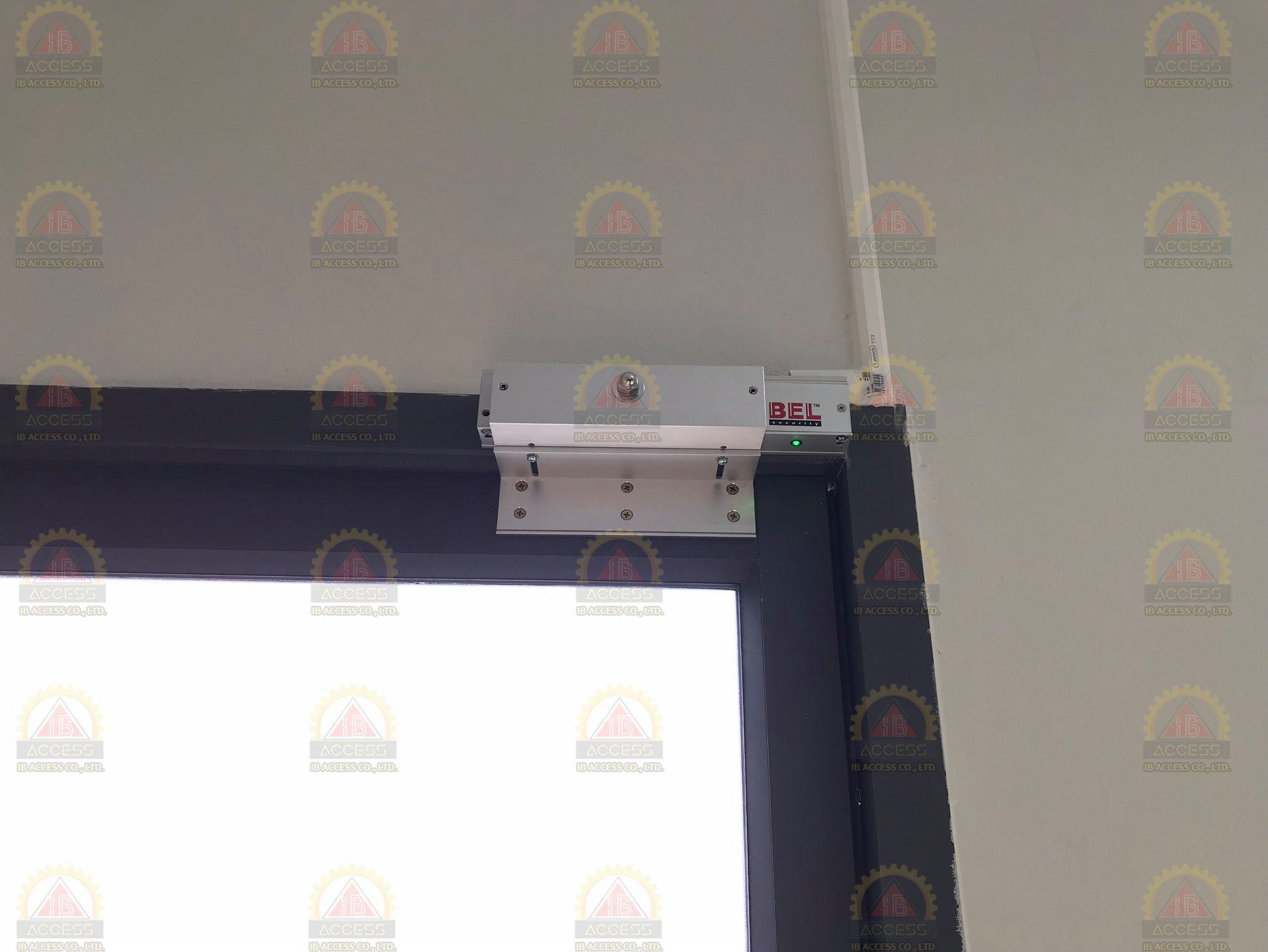 Magnetic Lock 600 lbs. ยี่ห้อ BEL รุ่น 600LED พร้อม LZ Bracket