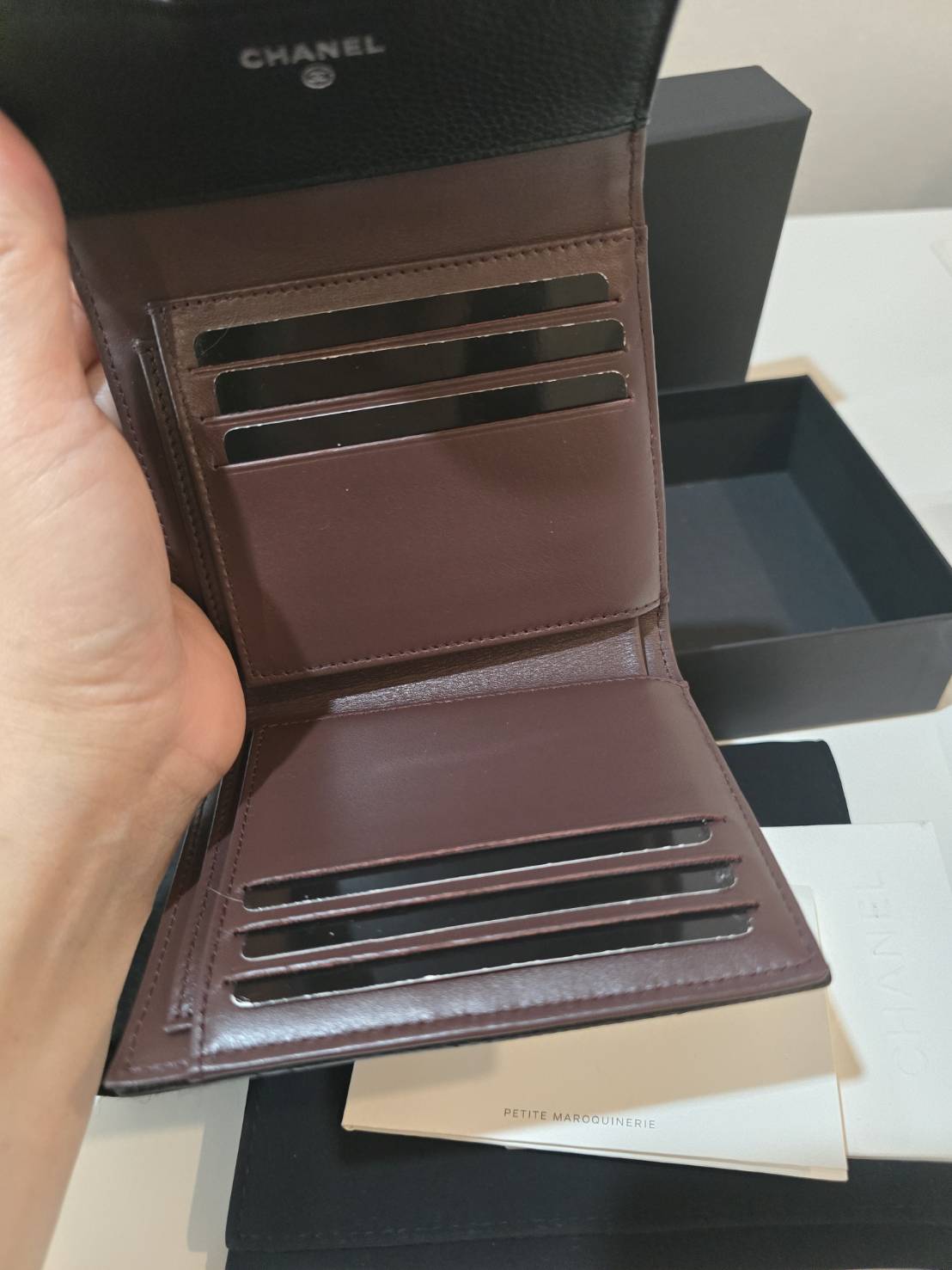 Used Like New Chanel Trifold Wallet SHW 24P Year 2024 0 กก.