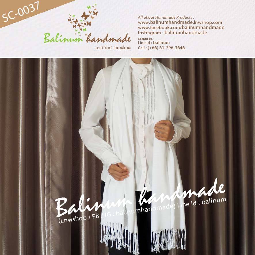 ผ้าพันคอพาสมีน่า 100% โทนน้ำเงิน-ขาว-ดำ-ครีม ผ้ามีน้ำหนัก เนื้อผ้านุ่ม ลื่น บางเบา ให้ความอบอุ่น รู้สึกสบาย สามารถนำมาพันคอหรือคลุมไหล่ก็ได้ (ใช้ได้ทั้งผู้หญิงและผู้ช ขาว (White)