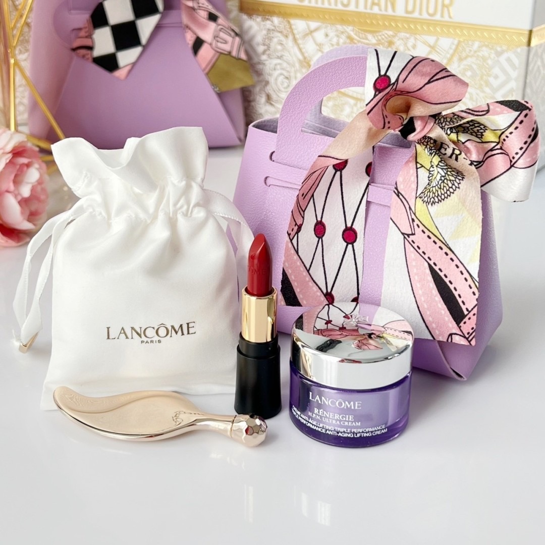 Lancome Beauty Mini Gift Set 3 Items ( Cream , Lip & Gua Sha) แถมฟรีกระเป๋า💗