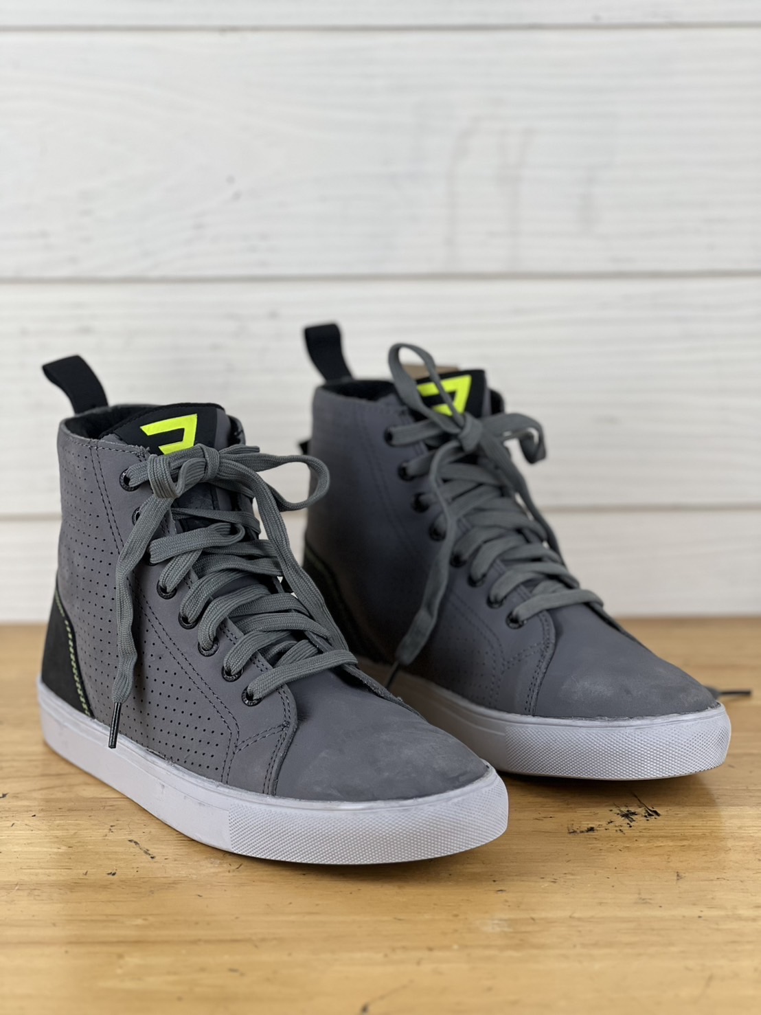 รองเท้าขี่มอเตอร์ไซด์( Outlet ) CMOL-TP ll 002 Size ขนาด 41EUR /7UK /26.5CM TRAMP ll