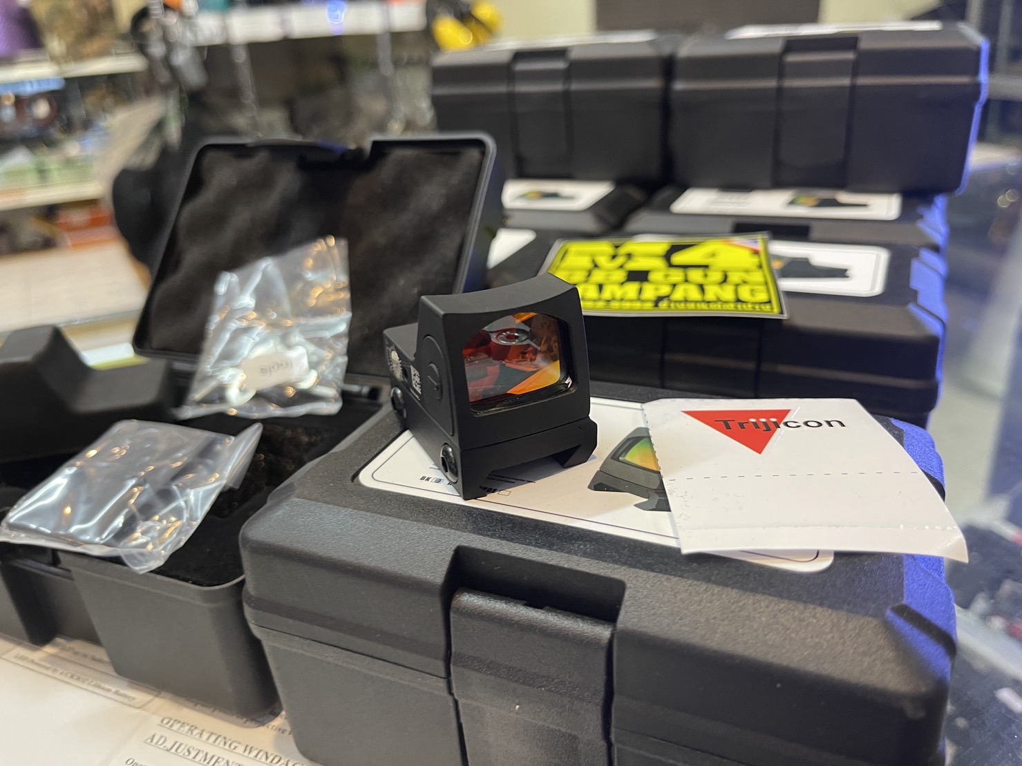 Dot:IMPACT REDDOT TRIJICON RMR กล้องจุดแดง มีขาจับสำหรับปืนสั้น