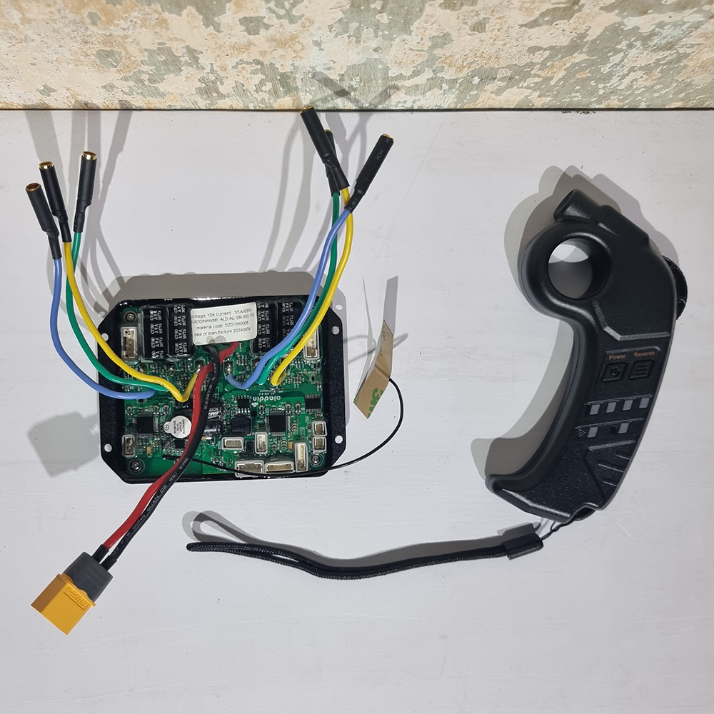 [0504] บอร์ดคอลโทรล สเก็ตบอร์ดไฟฟ้า รุ่นใหญ่ off road V1 V2 ESC controller Hub motor สำเนา