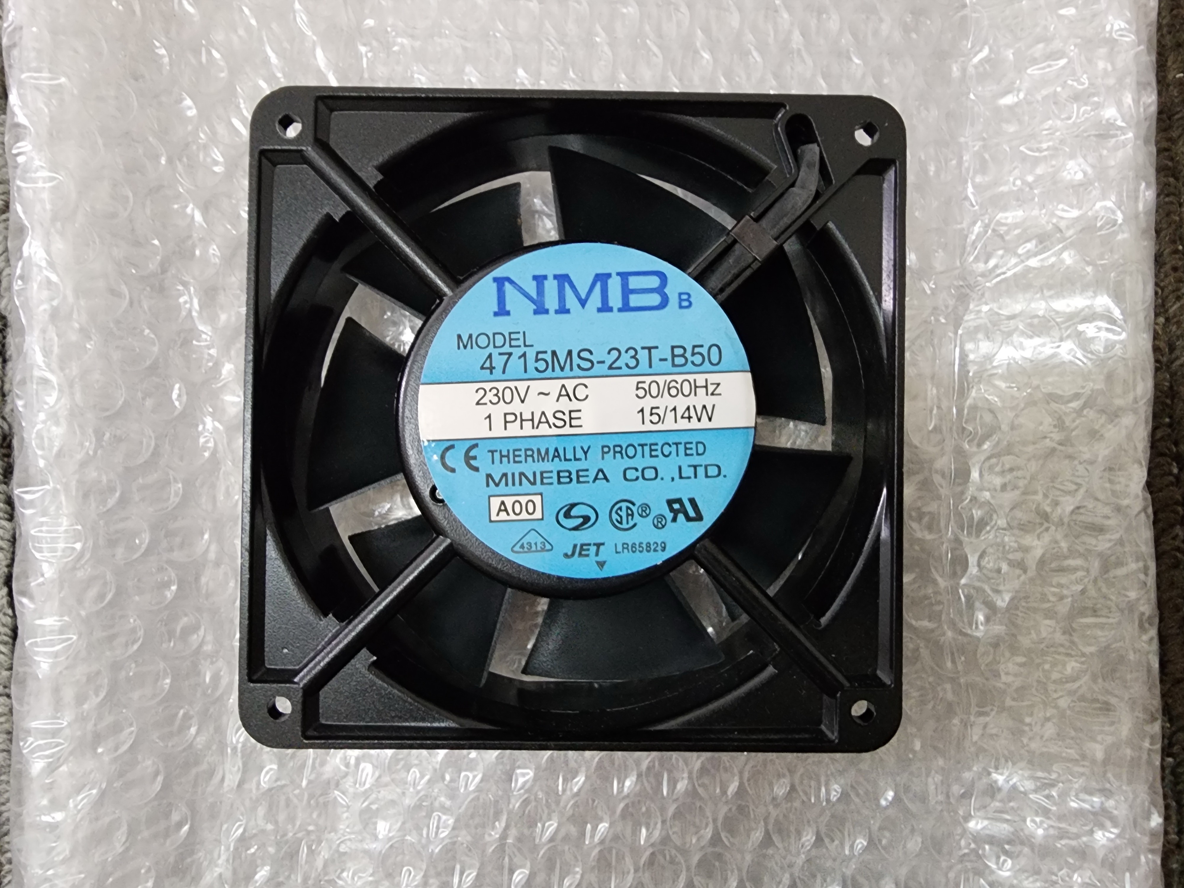 พัดลม AC 230V 120x38mm รุ่น 4715MS-23T-B50 แบบขั้วเสียบ
