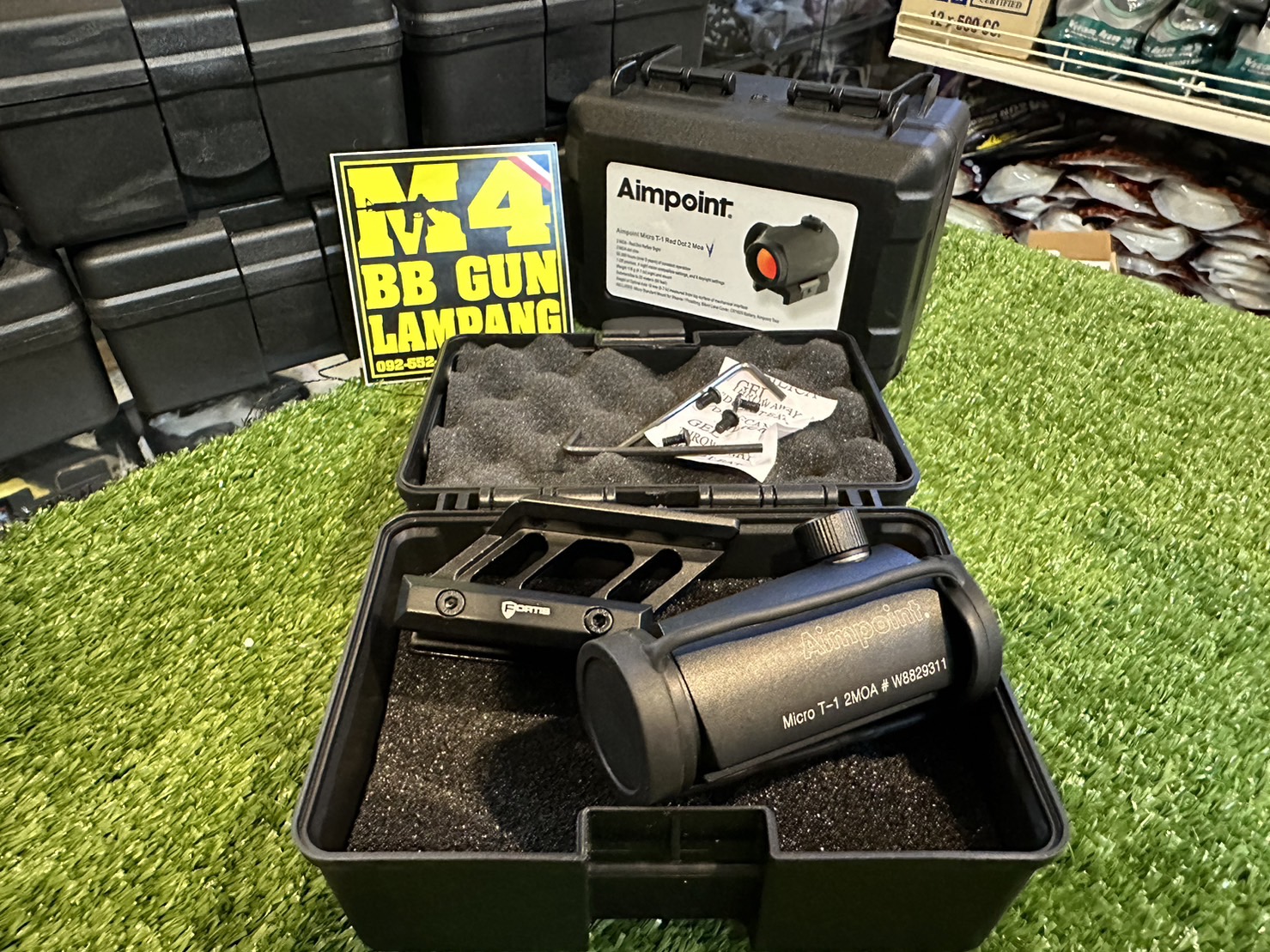 Dot: Aimpoint Micro T-1 2MOA