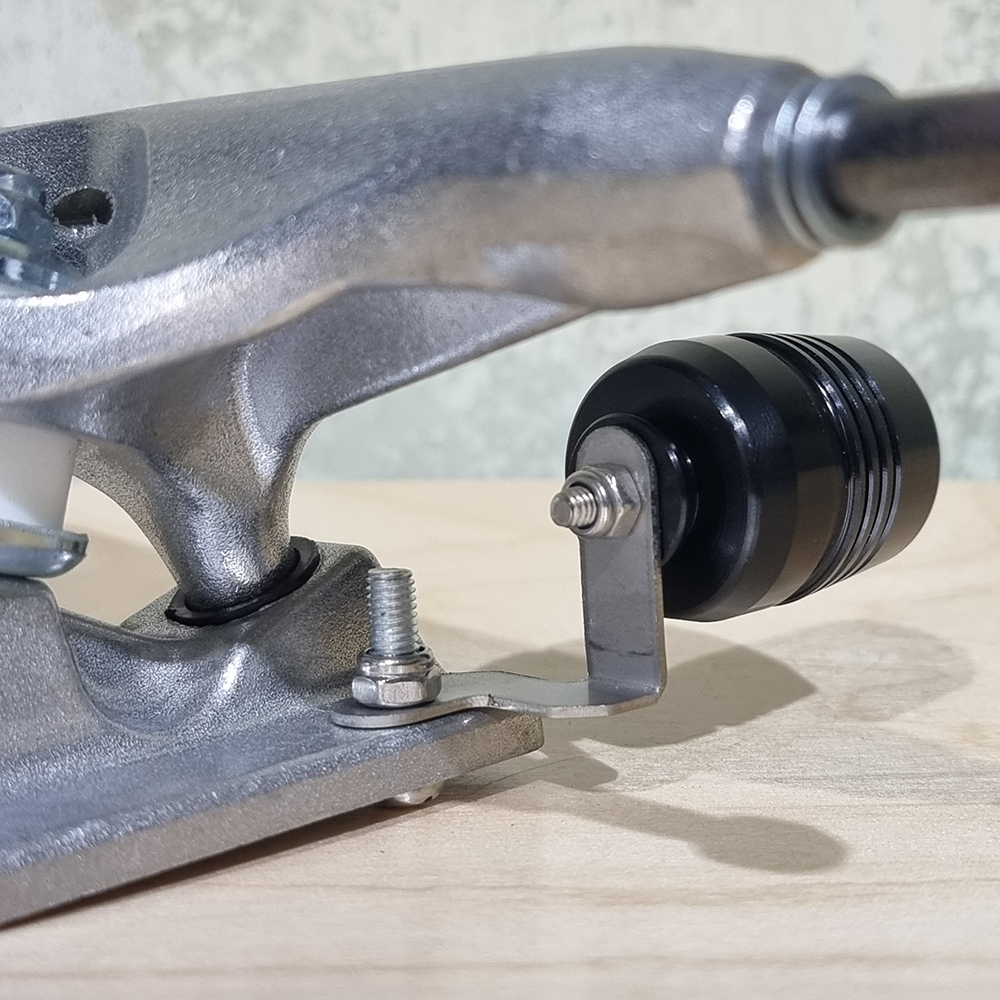 [0320] ไฟ LED ติดทรัคสเก็ตบอร์ด ชาร์จ USB สุดคุ้ม4ชิ้น หน้า หลัง ติดตั้งง่าย