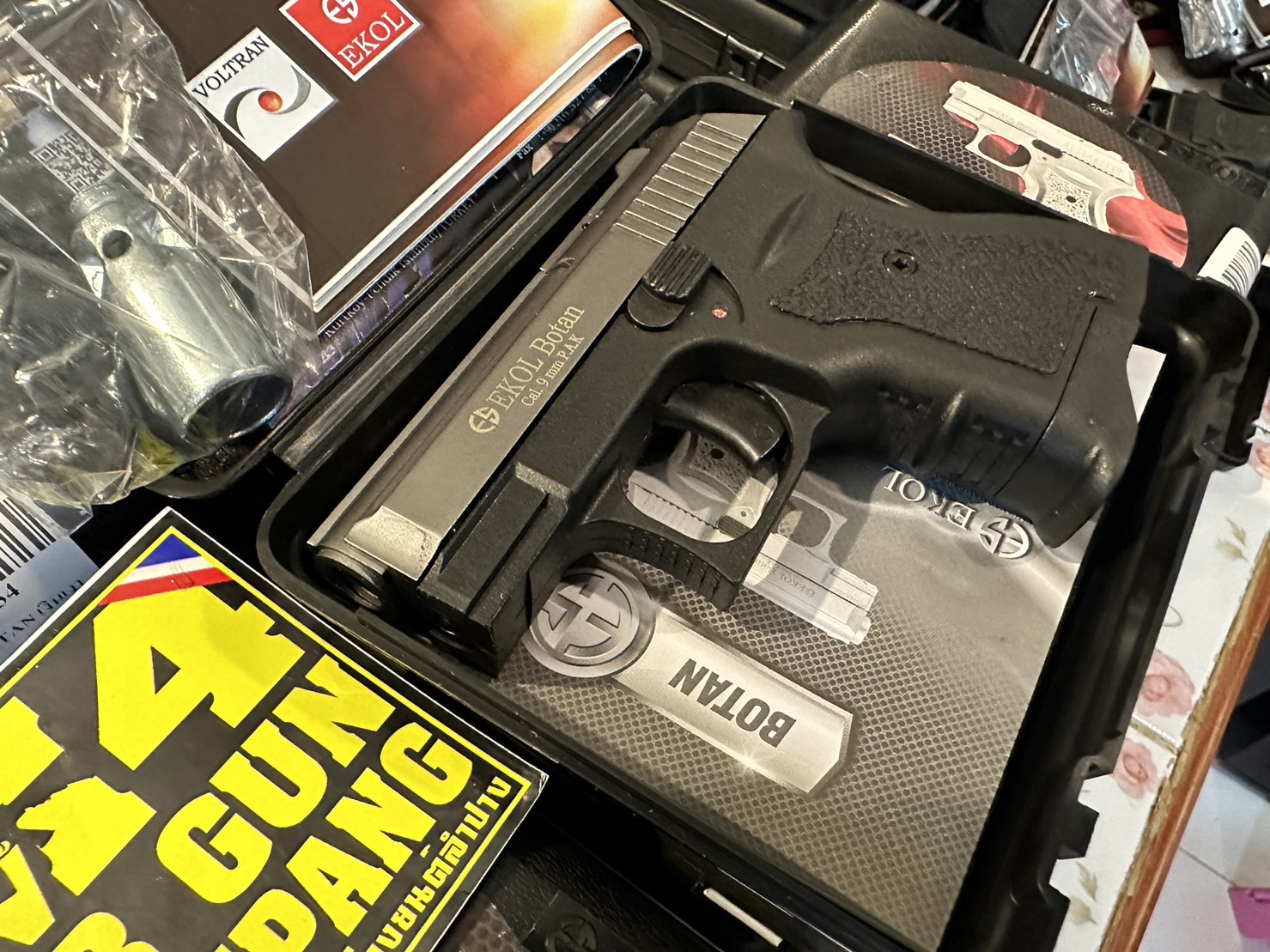 EKOL Botan ไททัน