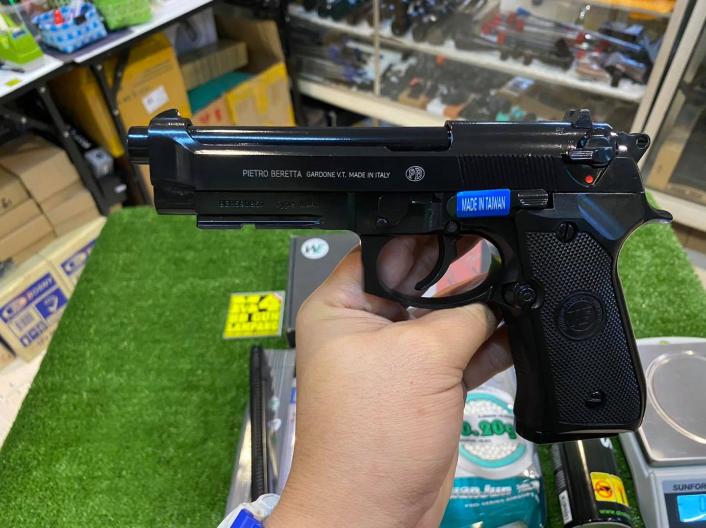 WE - M9A1 Beretta (Full Auto) - สีดำ