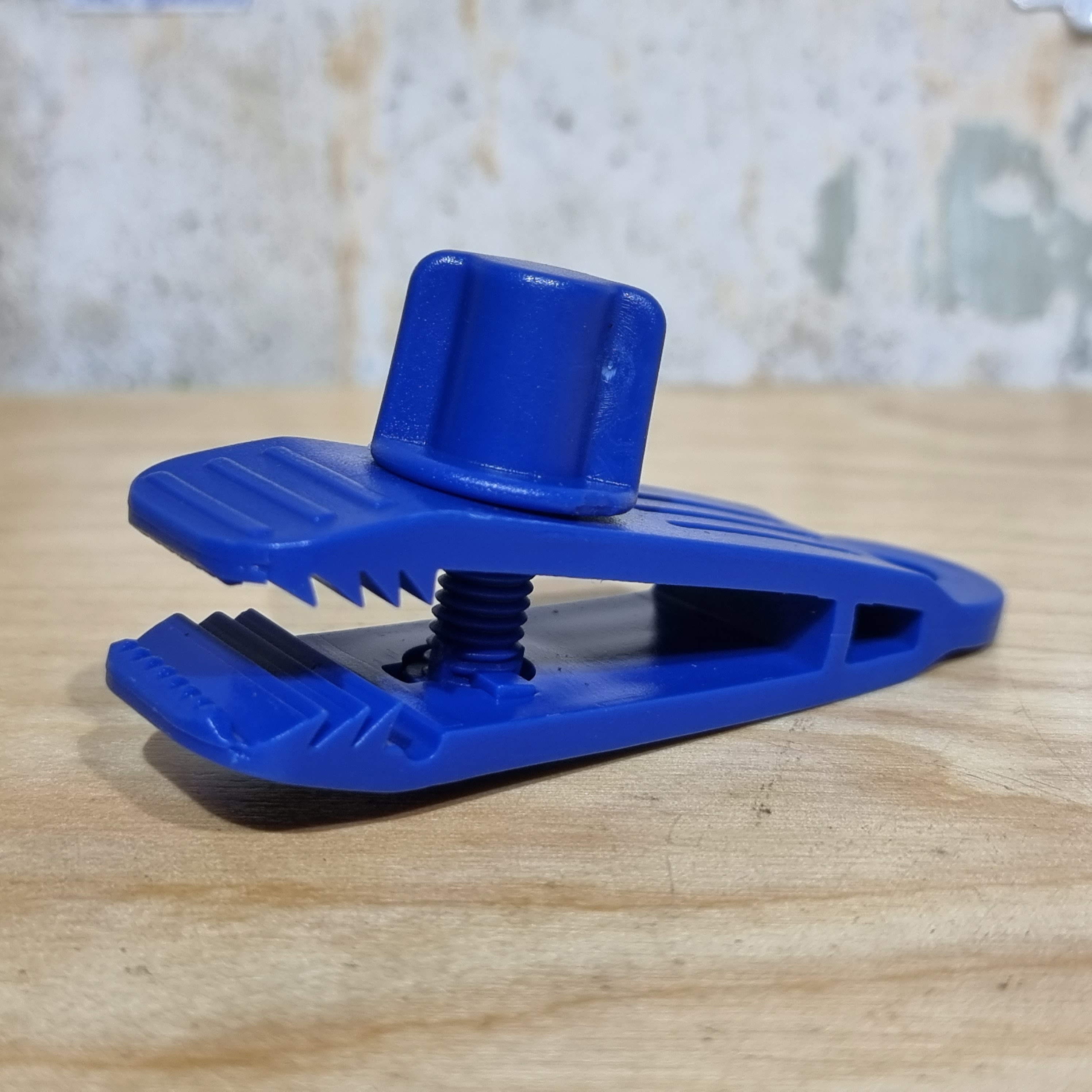 [1200] คลิปหนีบ หลังคาเต็นท์ ฟลายชีท ยึดกับสมอบก เพิ่มความมั่นคง กันกระพือ ที่ลมแรง