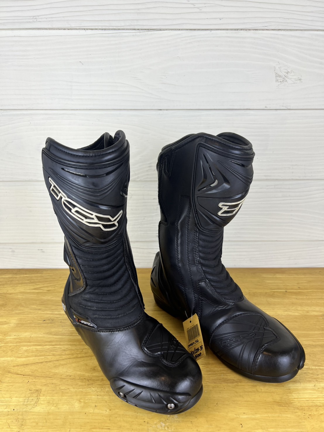 รองเท้าขี่มอเตอร์ไซด์( มือสอง) CMBA-316 Size ขนาดจากป้าย 40EUR /6UK /25CM TCX