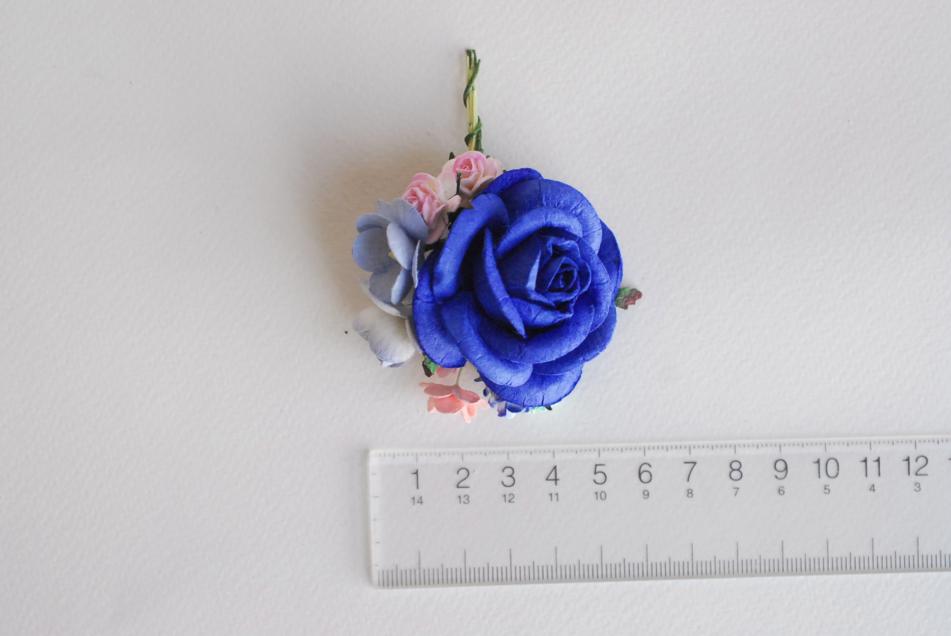 ช่อดอกไม้กุหลาบกระดาษสาสีน้ำเงิน อดอกไม้ประดับ งานแต่งงาน งานประดิษฐ์ ของชำร่วย ดอกไม้กระดาษสา งานแต่งงาน DIY wedding boutonniere or making centerpieces gift decoration