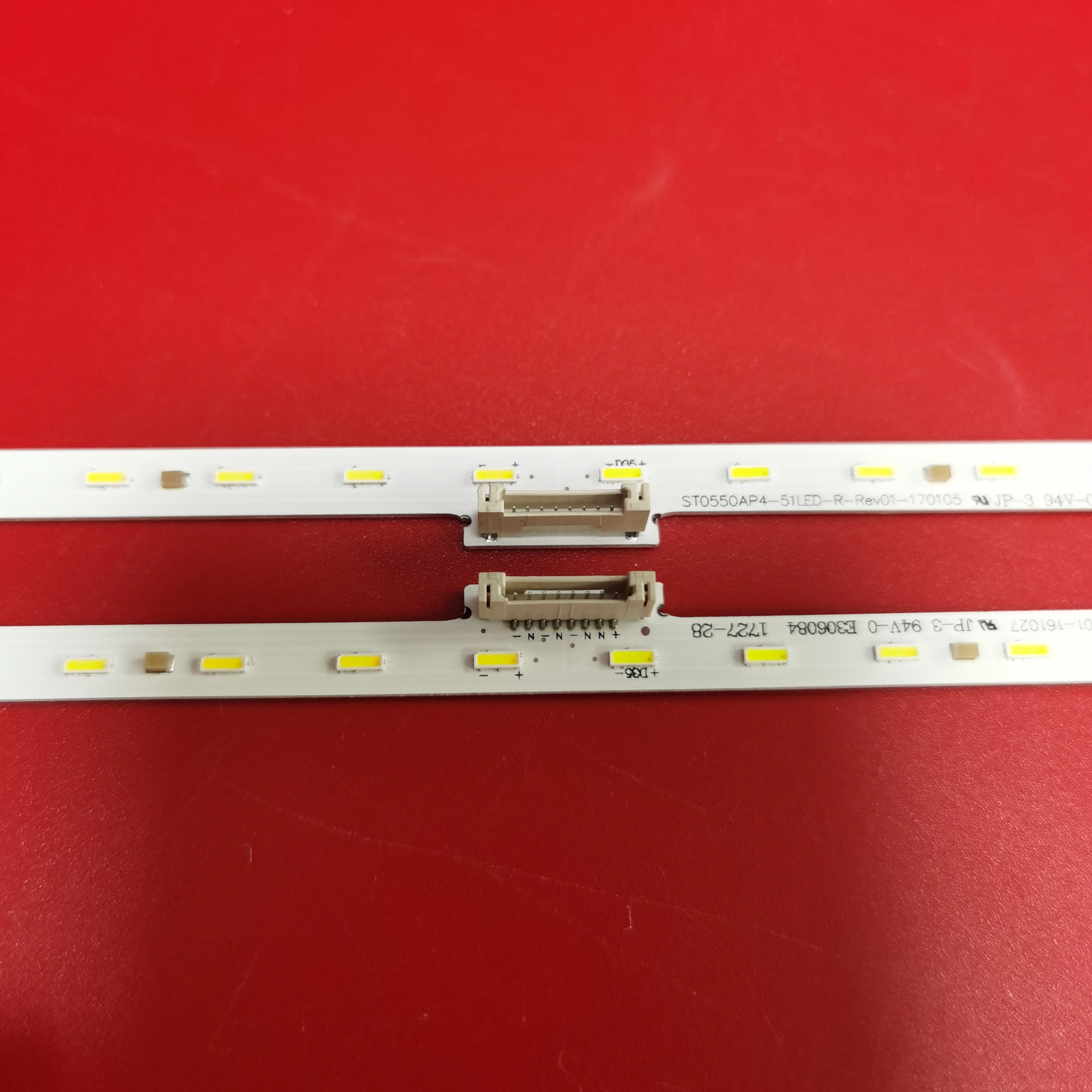 หลอดใหม่อันที่ 413 Sony KD-55X8000E 55X7096E แถบแสง LCD ST0550AP4-51LED-RL หน้าจอ V550QWS ใช้2เส้น
