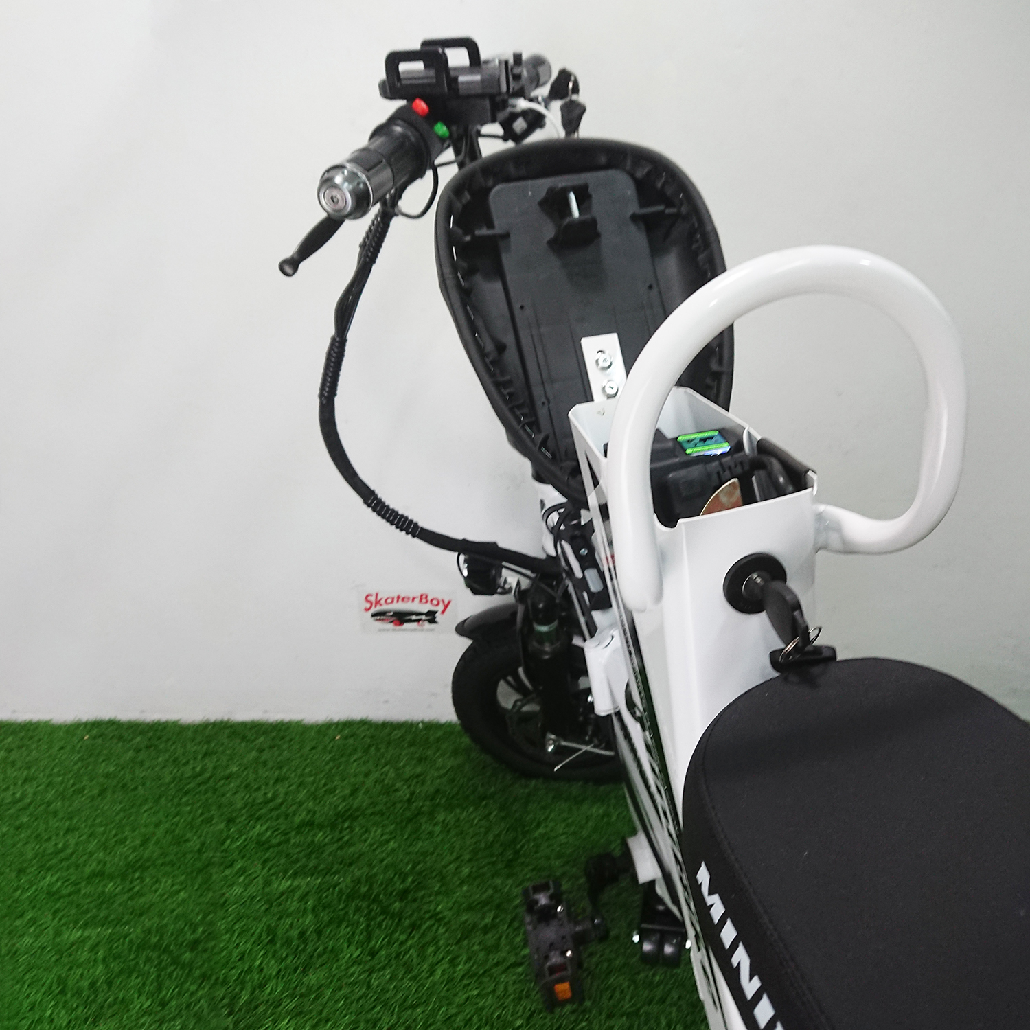 [0801] จักรยานไฟฟ้า รุ่น Mini 2ที่นั้ง พร้อมไฟเบรก แบต 48V รับประกัน6เดือน มี 3 สี ดำ แดง ขาว