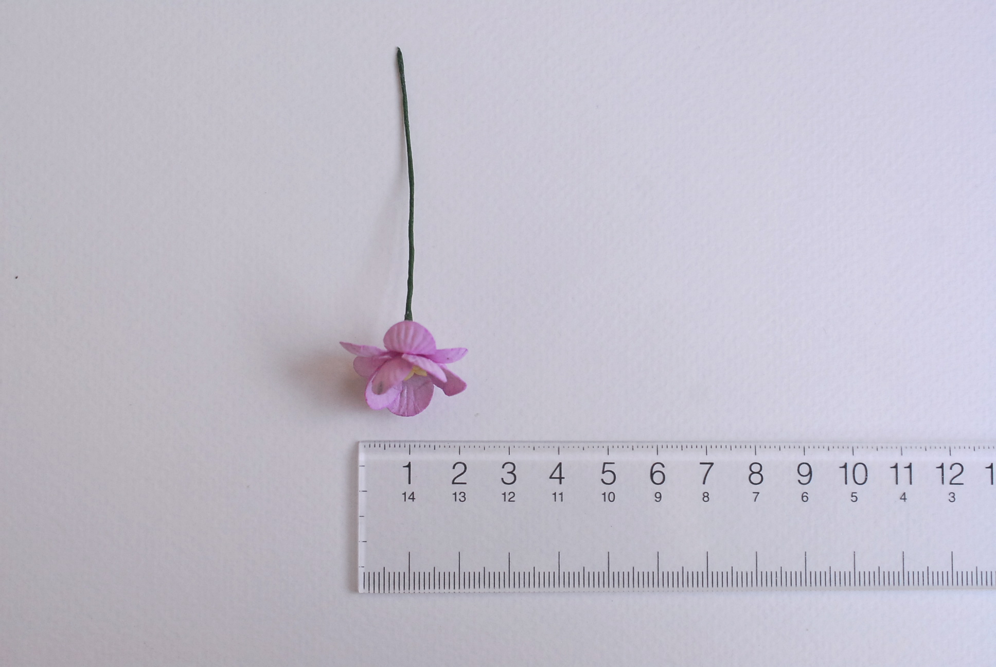 ดอกไม้กระดาษสา ดอกซากุระกระดาษ ดอกไม้กระดาษสาราคาส่ง ดอกไม้กระดาษสำหรับตกแต่งของชำร่วย งานแต่งงาน ทำช่อดอกไม้ติดอกเจ้าบ่าว ข้อมือดอกไม้เจ้าสาว ขนาด2.5 cm. 50 ดอก สีม่วงอ่อน Paper flowers supplies: DIY wedding tools Cherry blossom (Sakura) 50 pcs. size 2.5