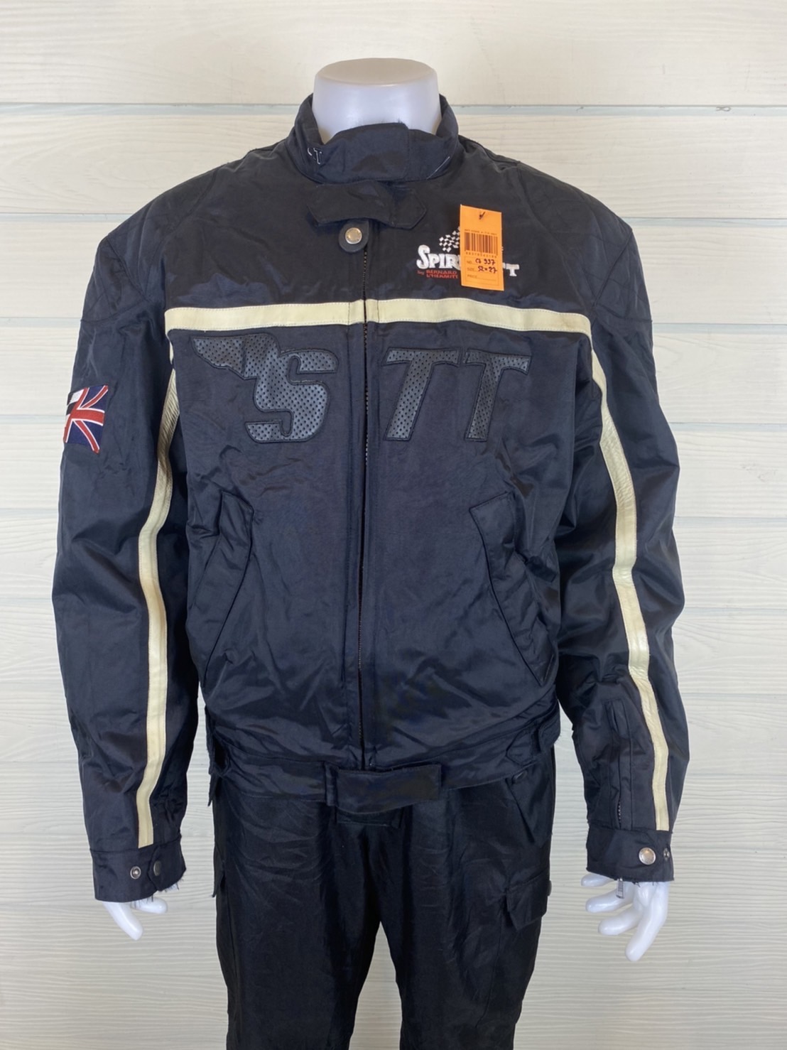 เสื้อขี่มอเตอร์ไซด์( มือสอง) CS 937 : อก 52" ยาว 27" (XL)