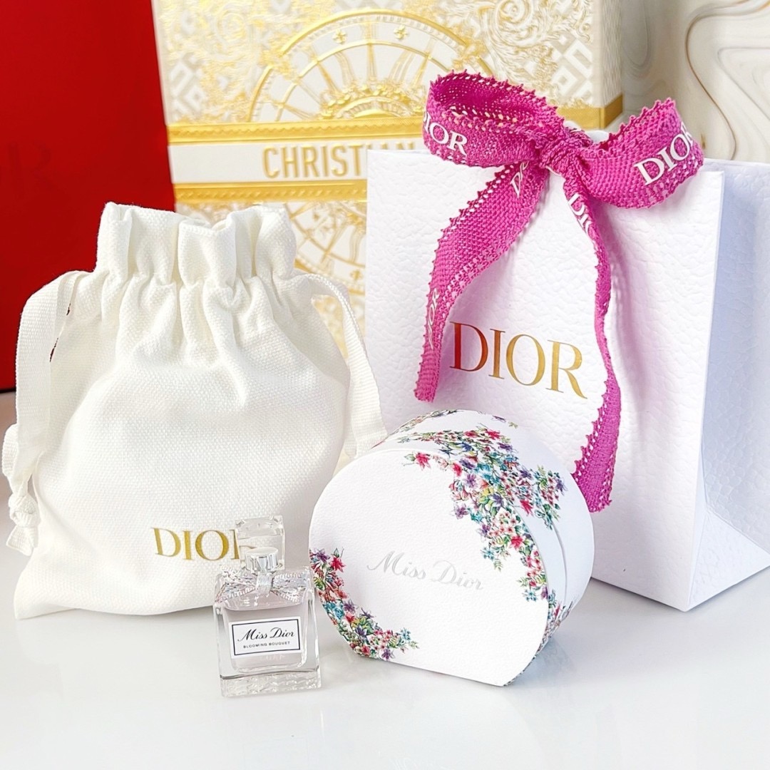 Dior Miss Dior Blooming Bouquet EDT ขนาดทดลอง 5 ml หัวแต้ม ~ Limited Box