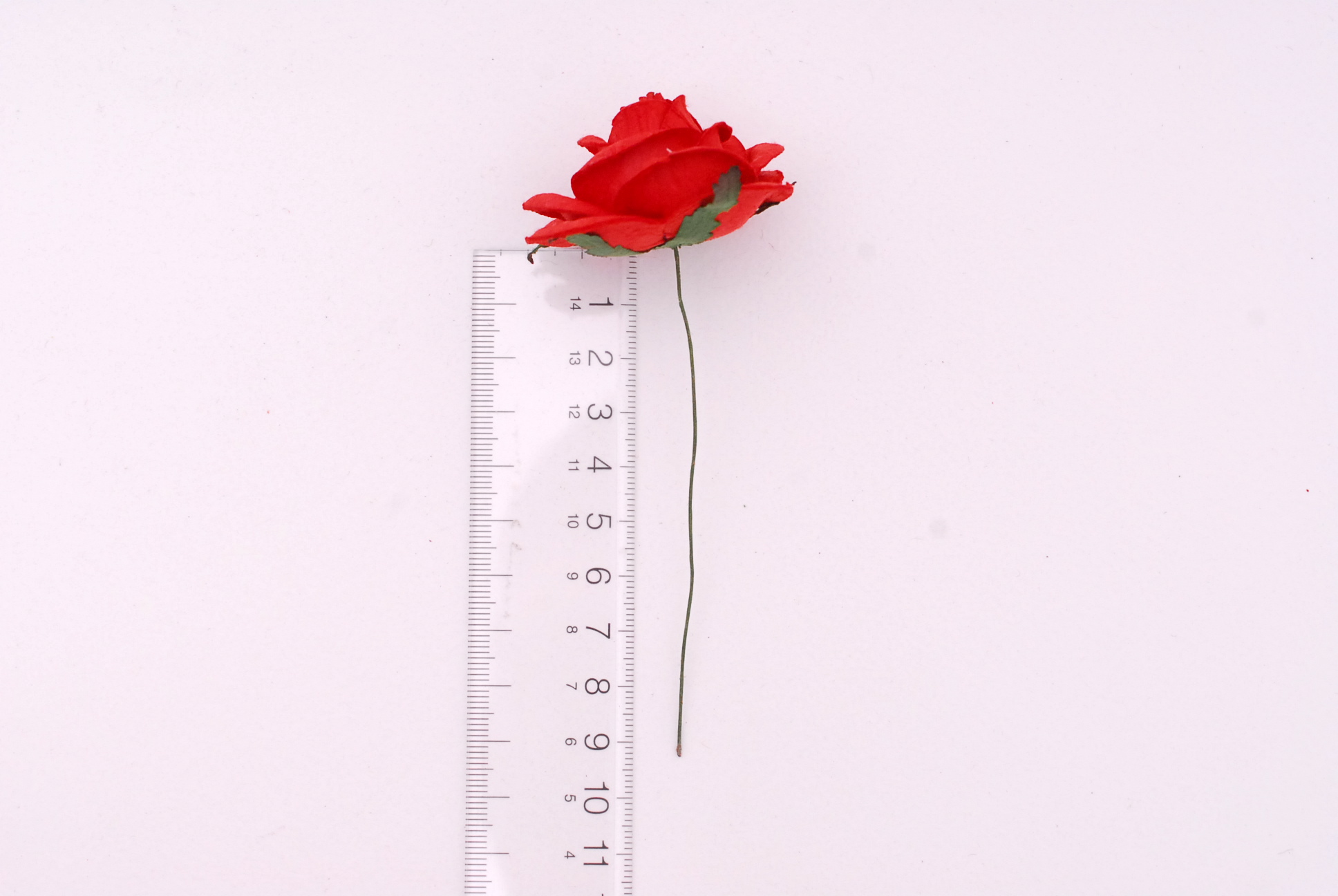 ดอกไม้กระดาษ ดอกไม้กระดาษสา ดอกกุหลาบกระดาษสา ราคาส่ง ดอกุหลาบสีแดง ขนาด4.5 cm. จำนวน 20 ดอก Paper flower, DIY wedding supplies:20 Pieces mulberry rose, 4.00 cm. red color.