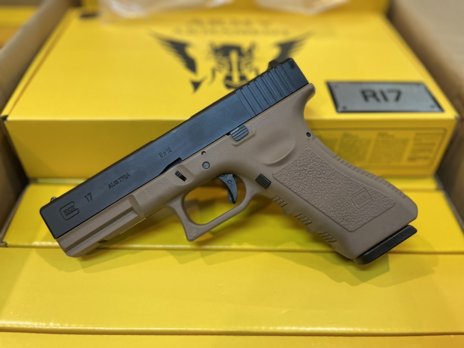 ARMY R17 B