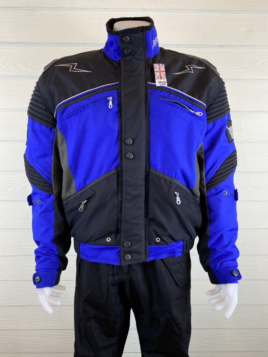 เสื้อขี่มอเตอร์ไซด์( มือสอง) CS 587 : อก 52" ยาว 26" BUFFALO