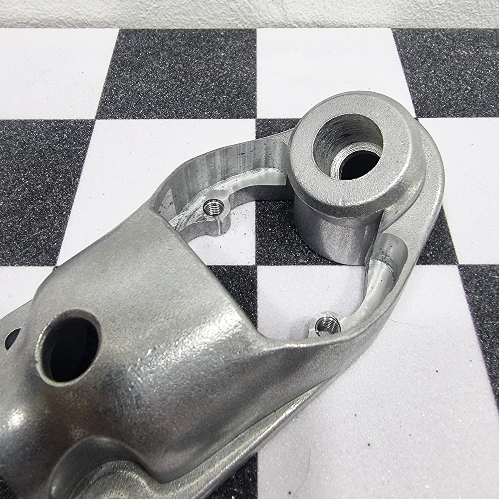 [0306] Surf truck(สปริงสั้น) โมแล้ว เลี้ยวได้สุด ตีเกลียวรูน็อต กว้าง 6.25 นิ้ว สูง 2.5นิ้ว คุ้มค่าฟุดๆ