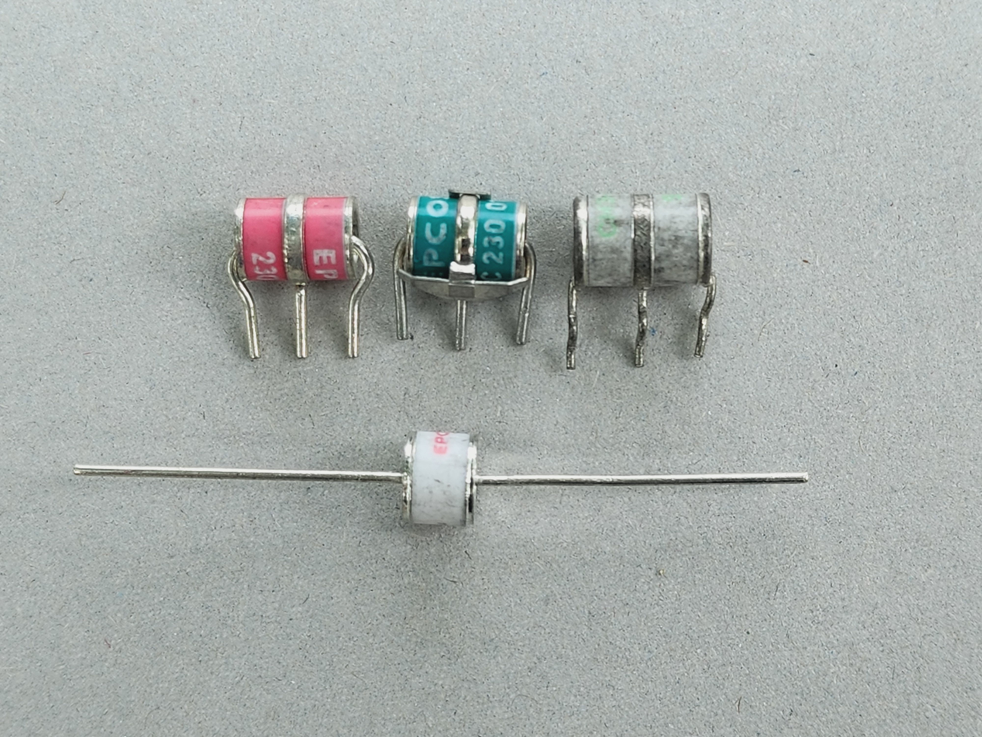 รูป GDT ( Gas Discharge Tube ) กันฟ้าผ่า