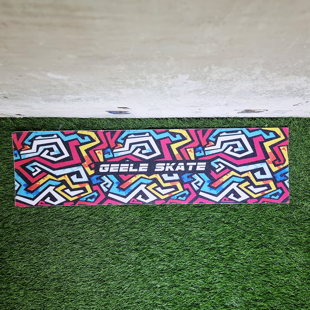 [0304] สติ๊กเกอร์กระดาษทราย 85x23cm ลาย Geele skate