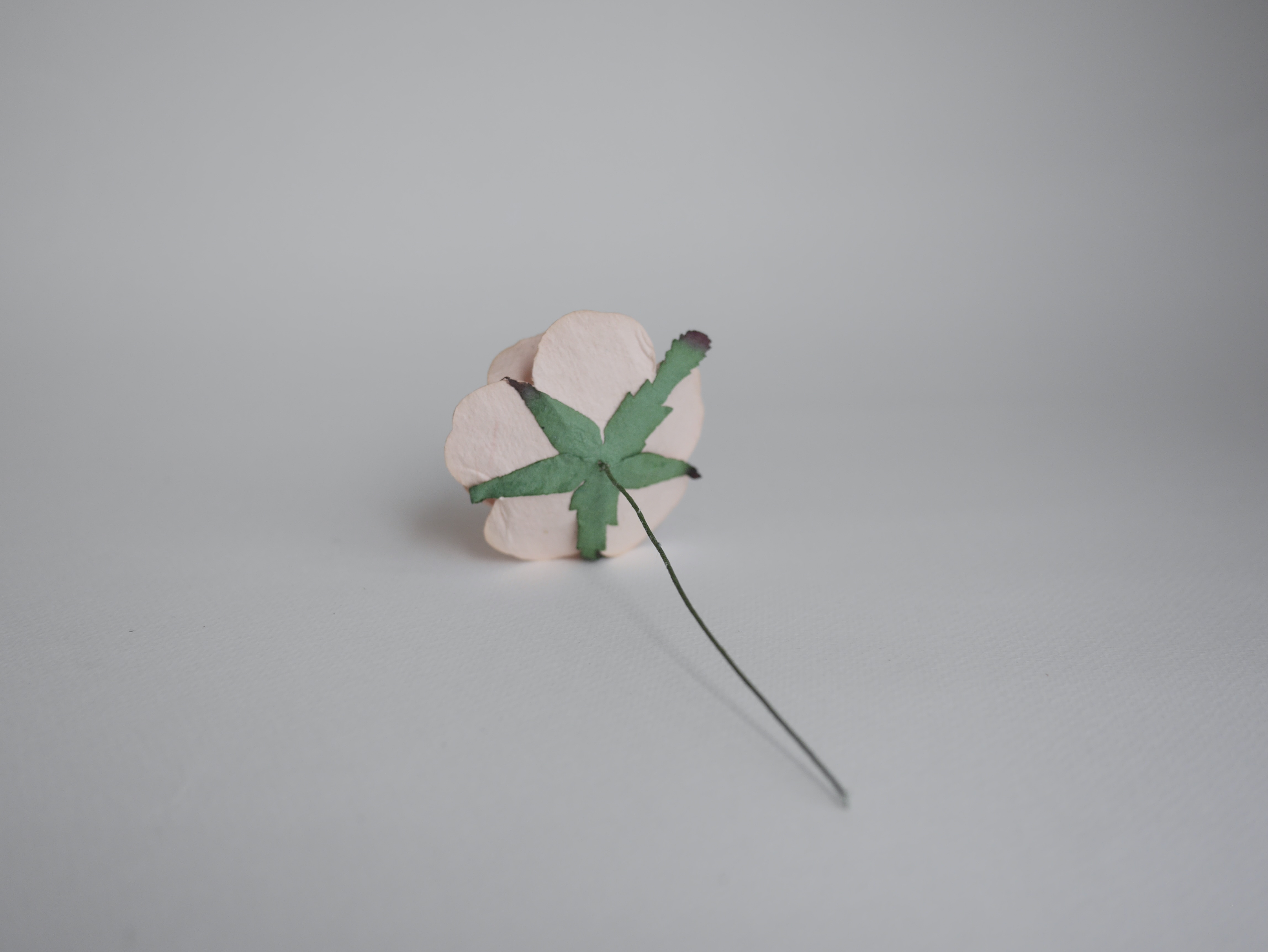 ดอกไม้กระดาษสา ดอกไม้กุหลาบกระดาษ ดอกกุหลาบกระดาษ ขนาด 6.5 cm.,จำนวน 5 ดอก, สำหรับของชำร่วย, งานแต่งงาน, สีพีช Paper flower,5 Pieces mulberry rose, 6.5 cm. peach color