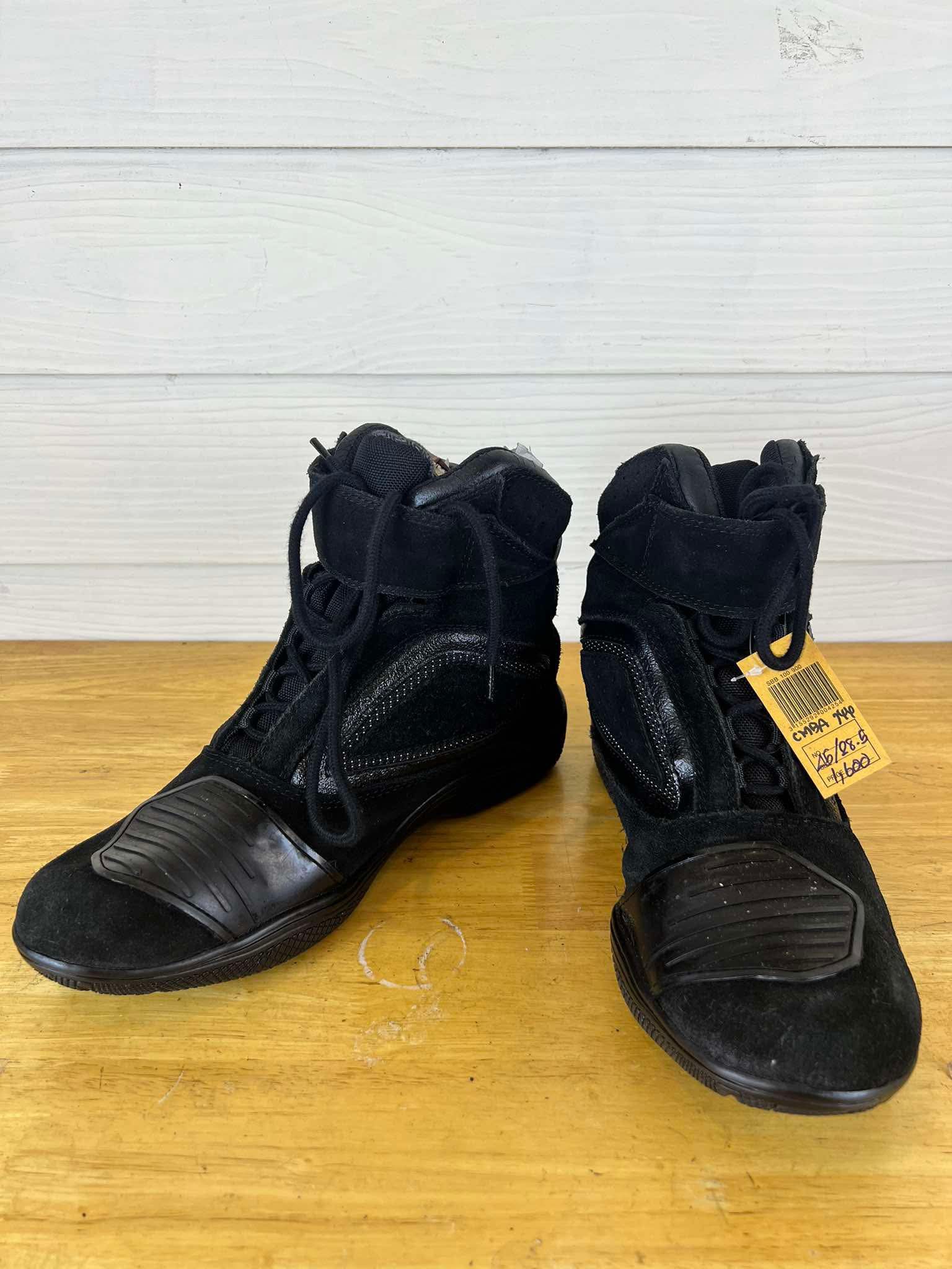 รองเท้าขี่มอเตอร์ไซด์( มือสอง) CMBA-144 Size ขนาดจากป้าย 45EUR / 10UK /28.5CM Held