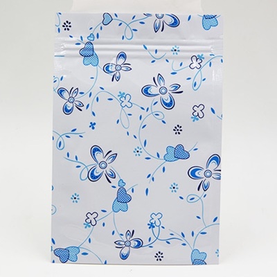 ซองซิปล็อคลายดอกไม้สีฟ้าพื้นหลังสีขาว 100 ชิ้น ขนาด 10x15 cm.