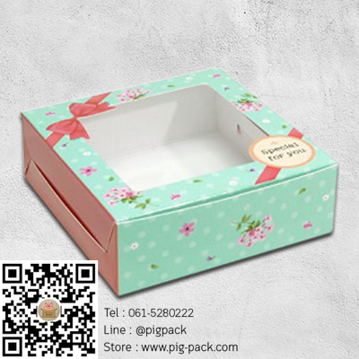 กล่องกระดาษสีเขียวลายจุดดอกไม้โชว์สินค้า 8.2x8.2x3 cm. 60 ชิ้น : 004529