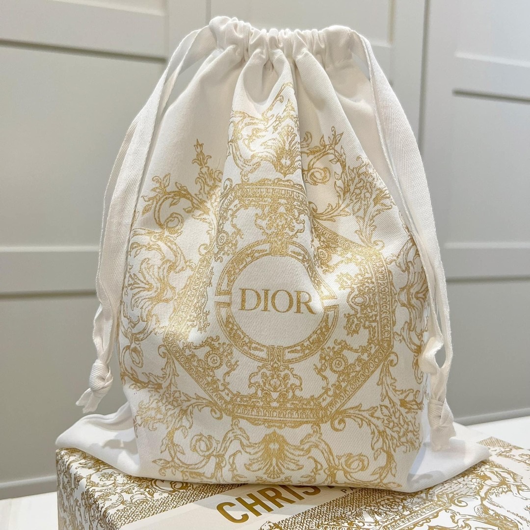 ถุงผ้า Dior Pouch Bag Xmas Collection